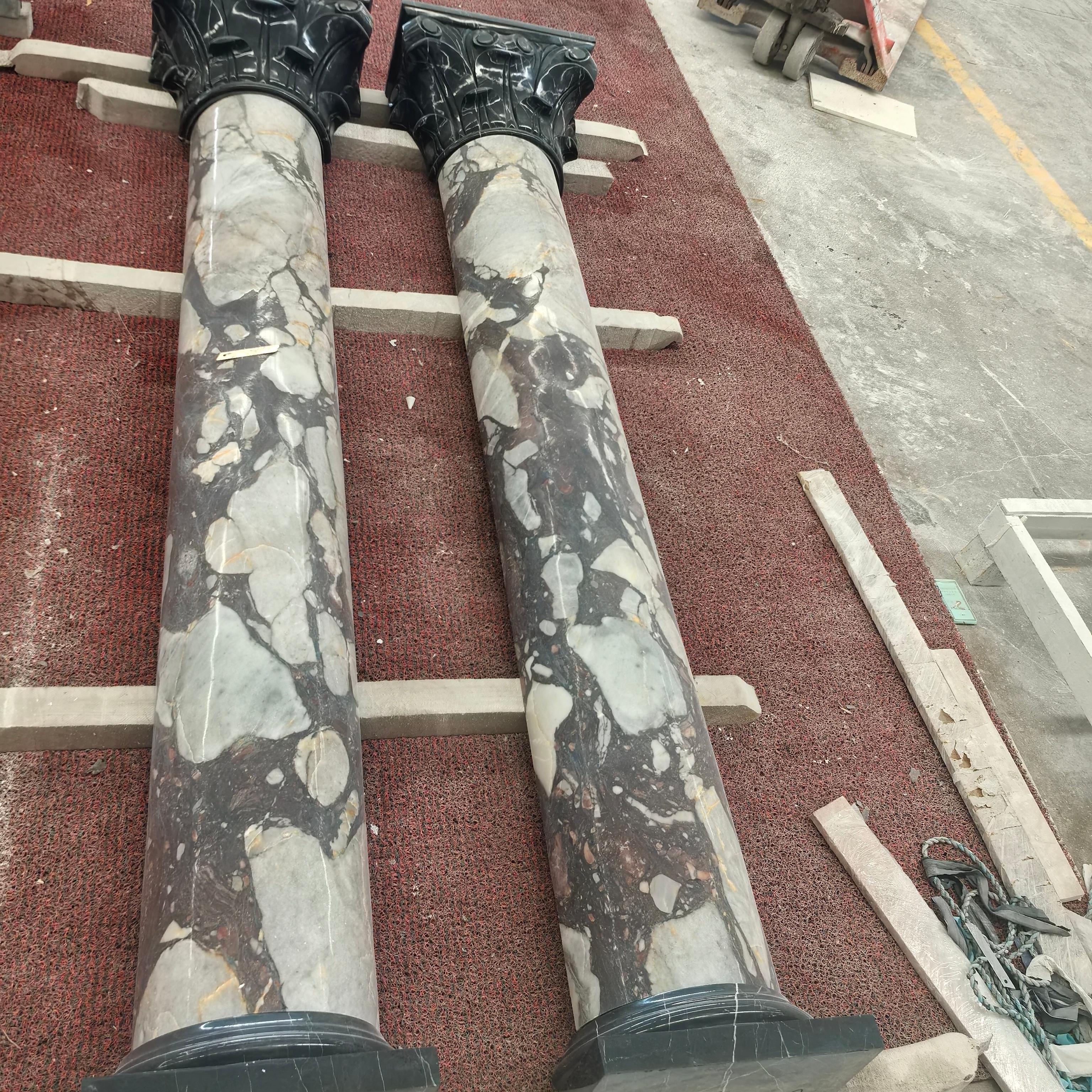 Bulgari White Marble Column with Black White Root Marble