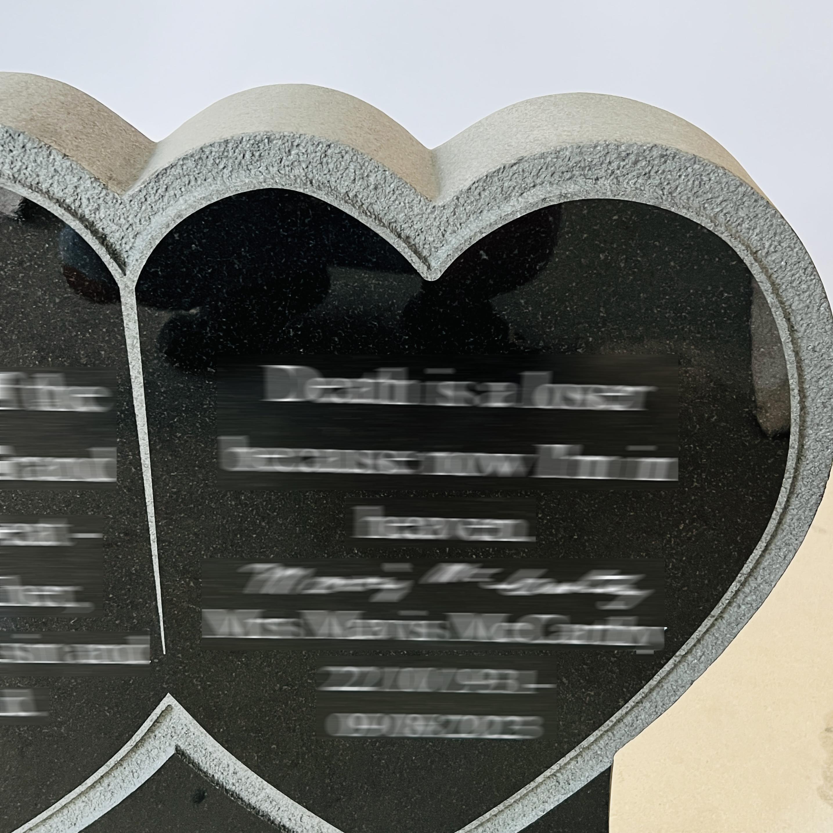 Indian Black Granite Double Heart Memorial Monument with Rose Carving
