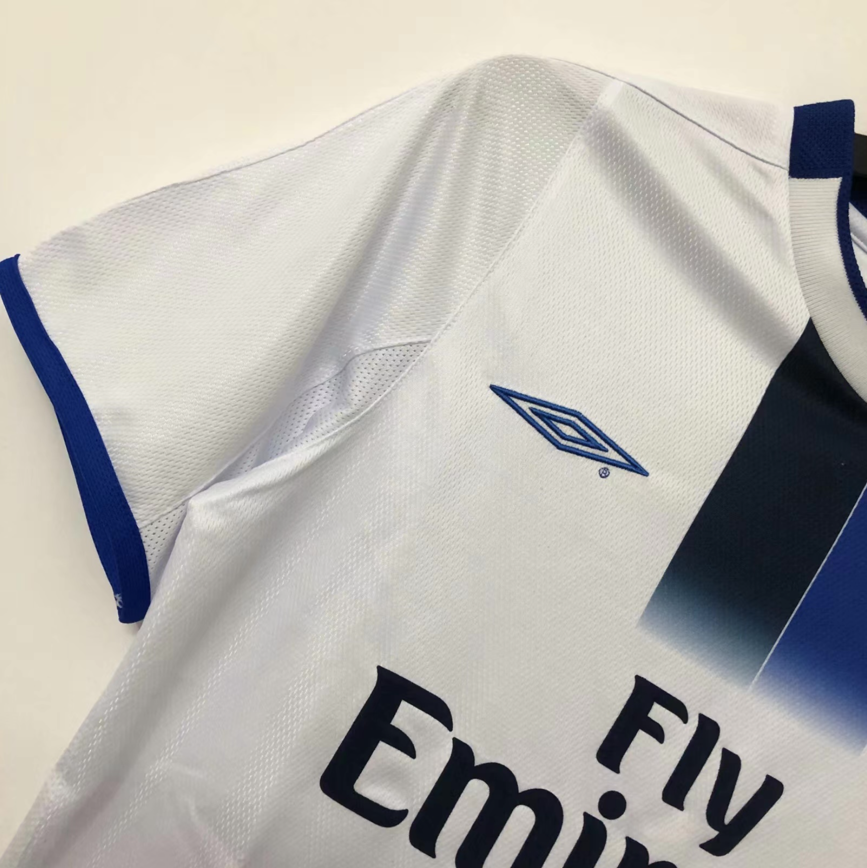 Chelsea 2003/05 Retro Jersey Away