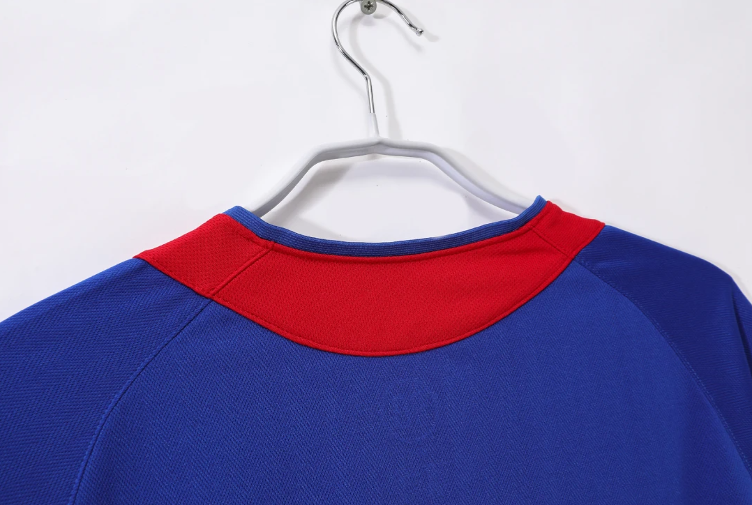 Manchester United Away Retro Jersey 04/06