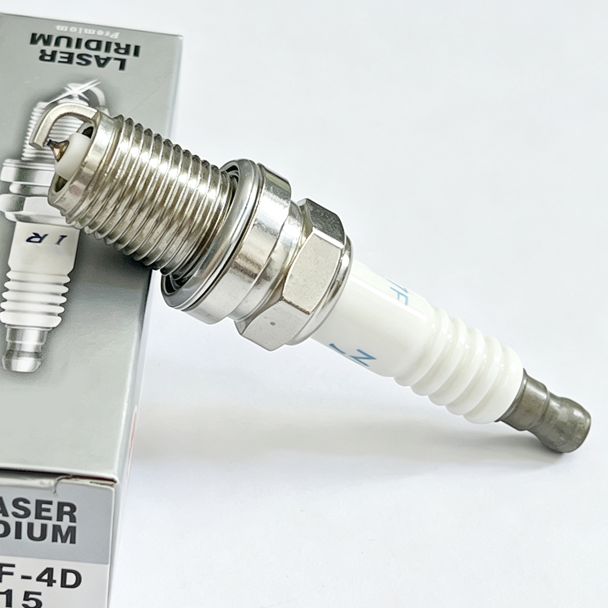 NGK Laser Iridium CNG  Spark Plug IFR7F‑4D 5115 For Weichai Yuchai Sinotruk Howo CNG Natural Gas Engine 14mm 19mm Reach For Heavy Duty Bus Truck Natural Gas Motor