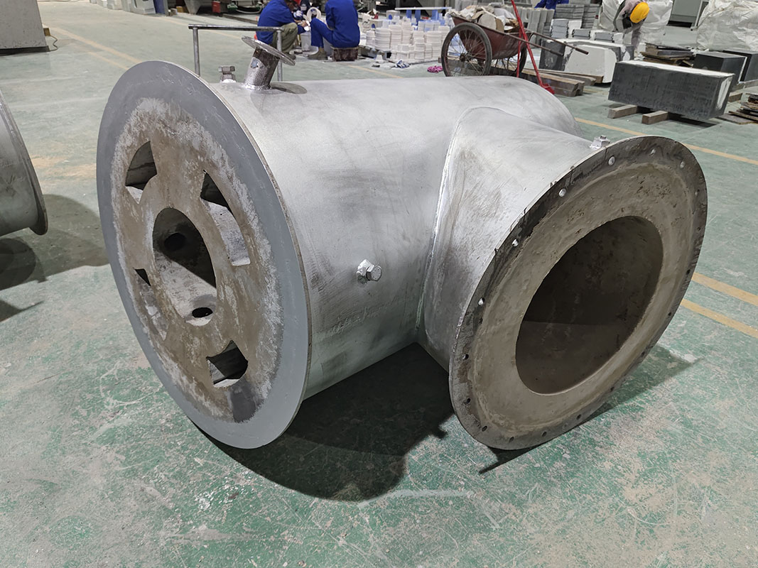 Custom aluminum refractory nozzle