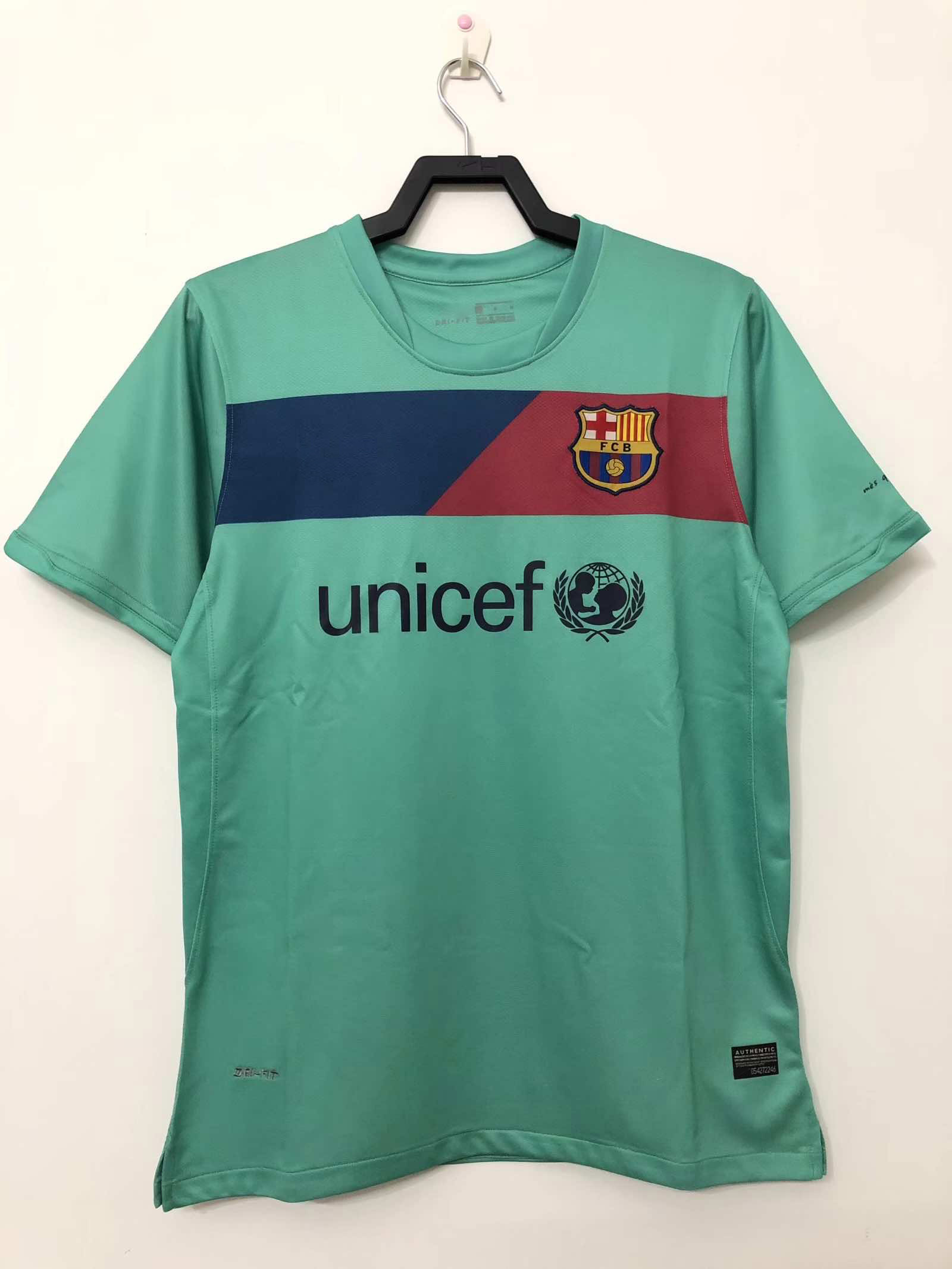1011 season Barcelona away retro Fan version