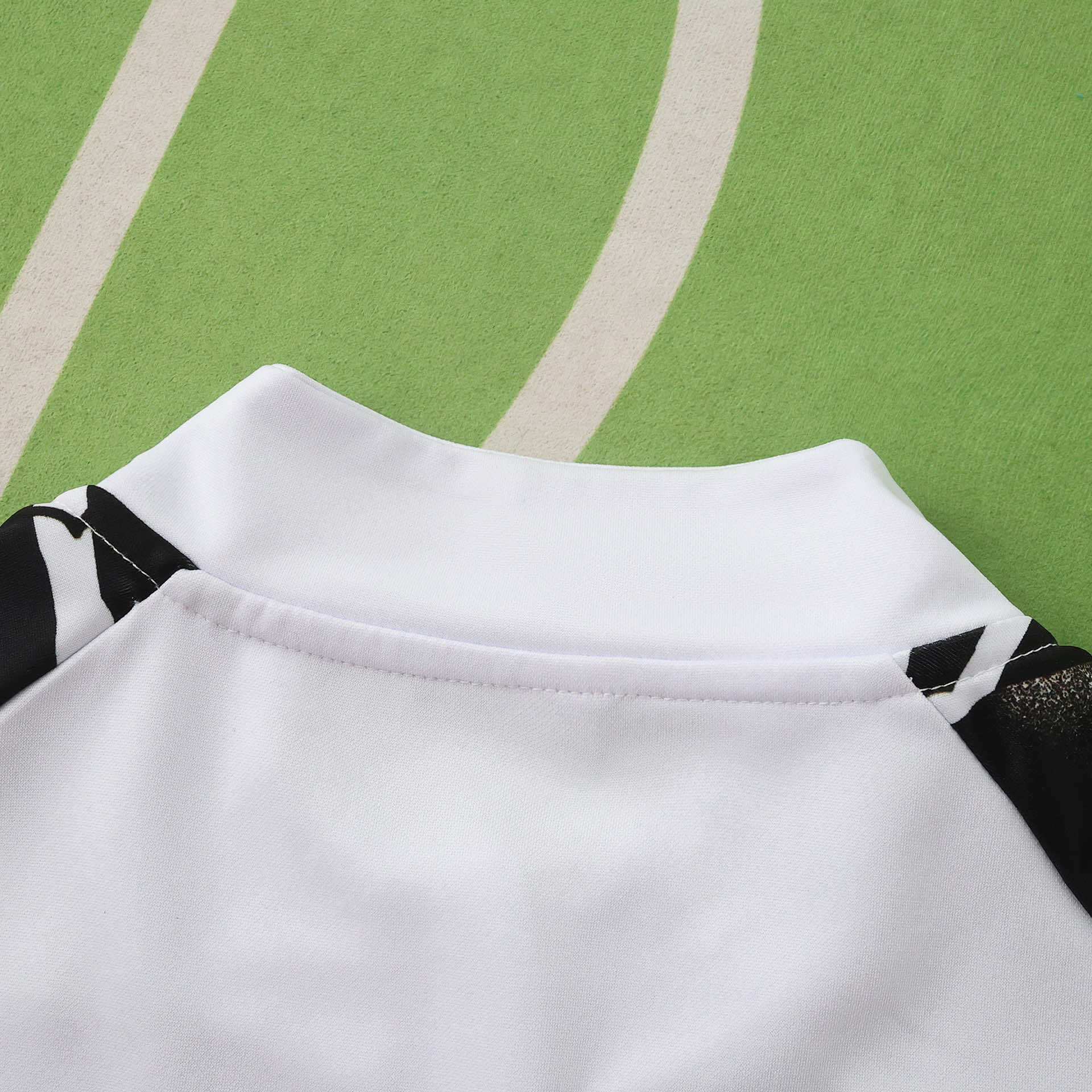 2526 season Real Madrid CF Marvel White Half pull training suit