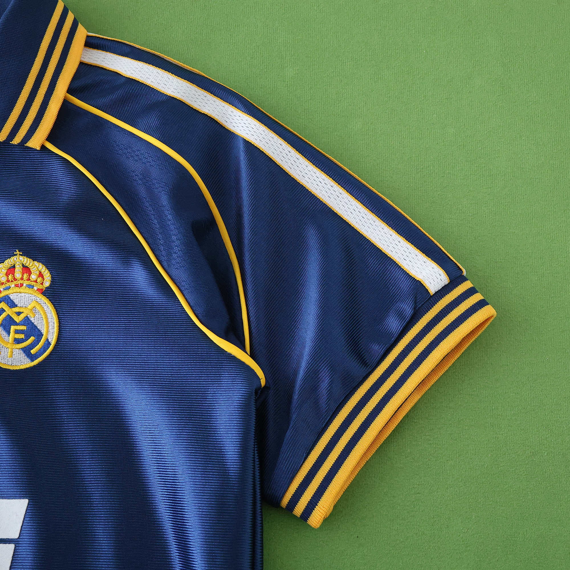 9800 Real Madrid CF third retro Kids kit