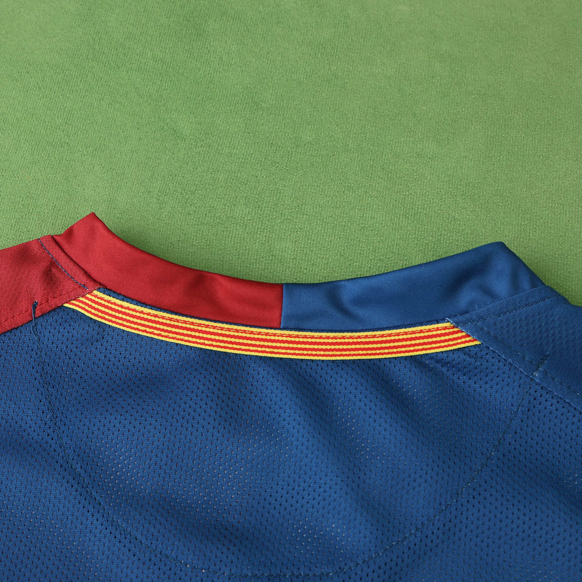 0809 season FC Barcelona / Barça home retro Fan version