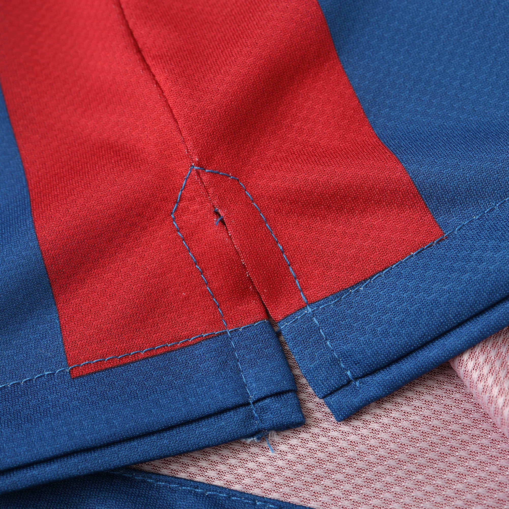 1011 season FC Barcelona / Barça home retro Fan version