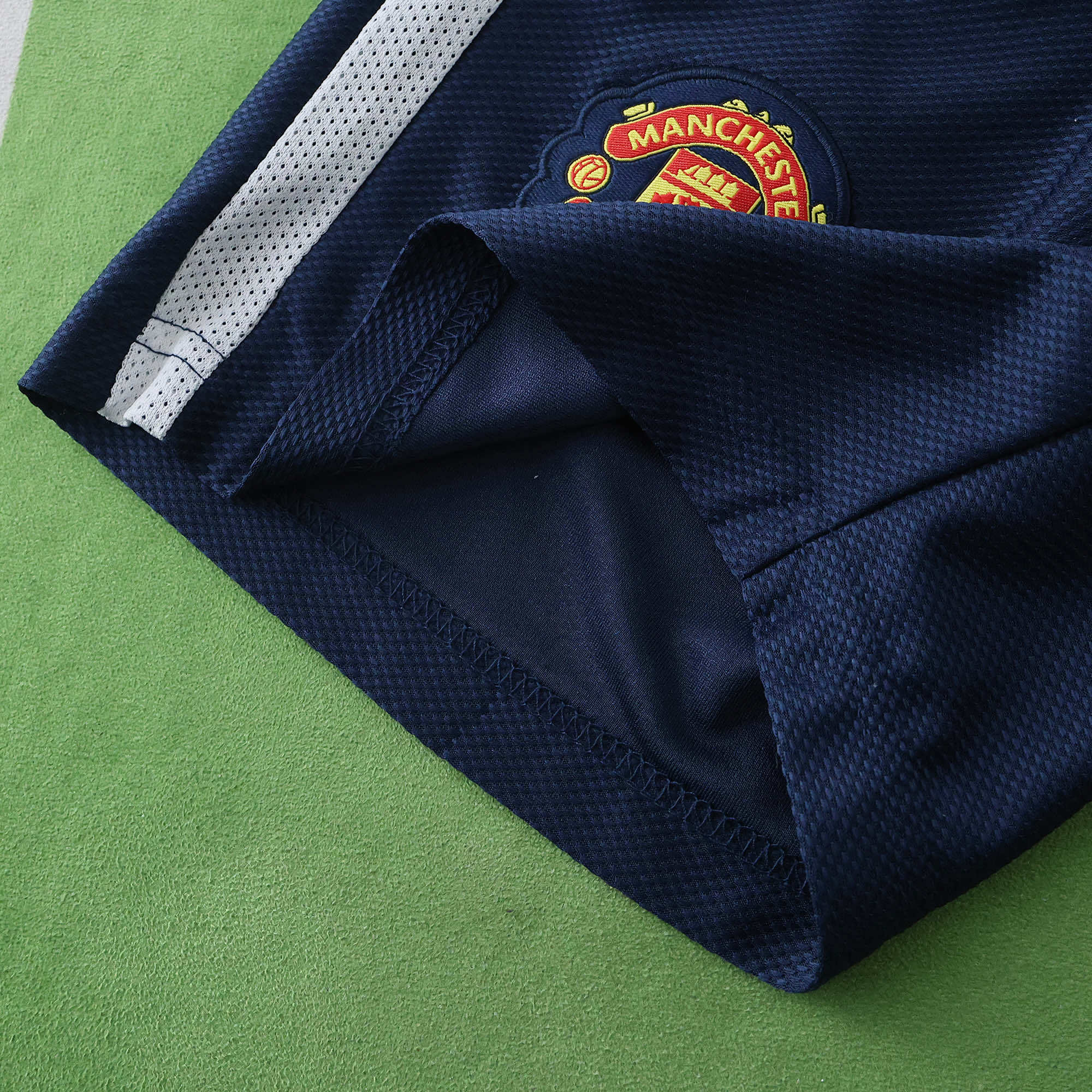0809 Manchester United F.C. away retro Kids kit