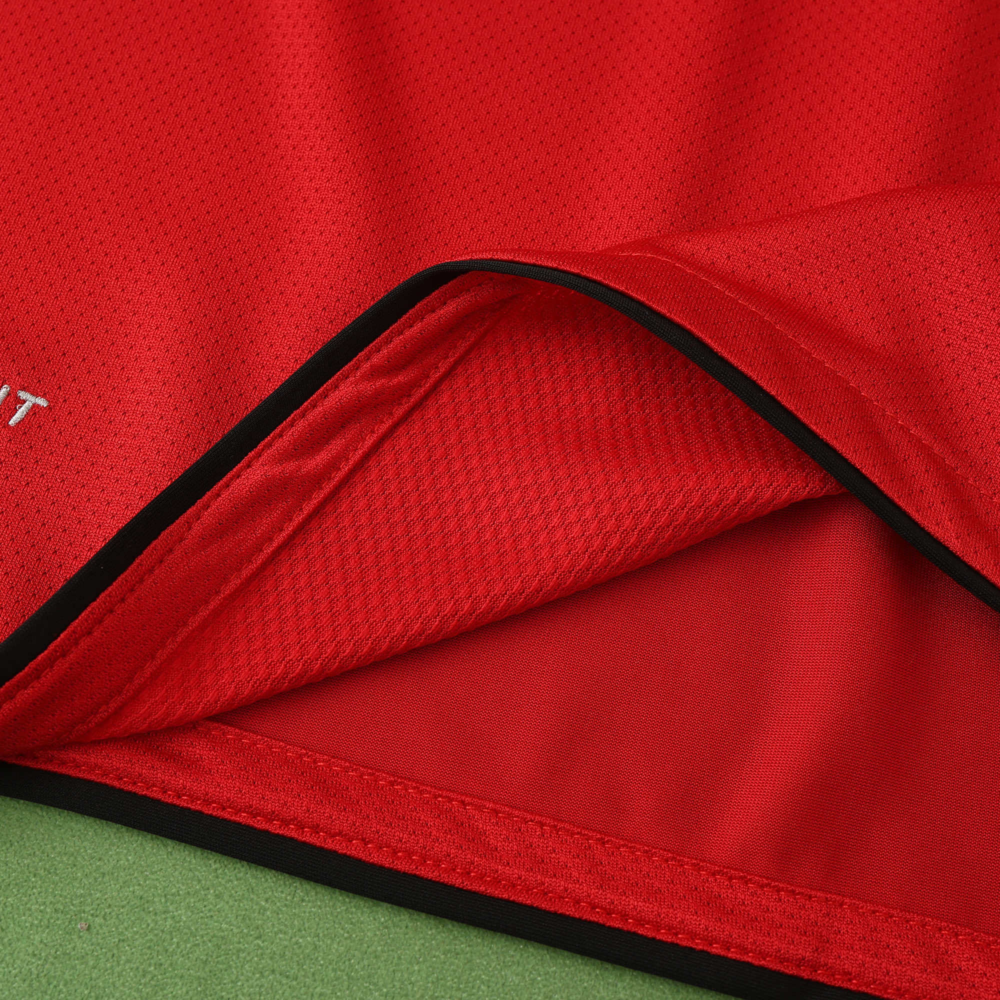 1011 season Manchester United F.C. home retro Fan version