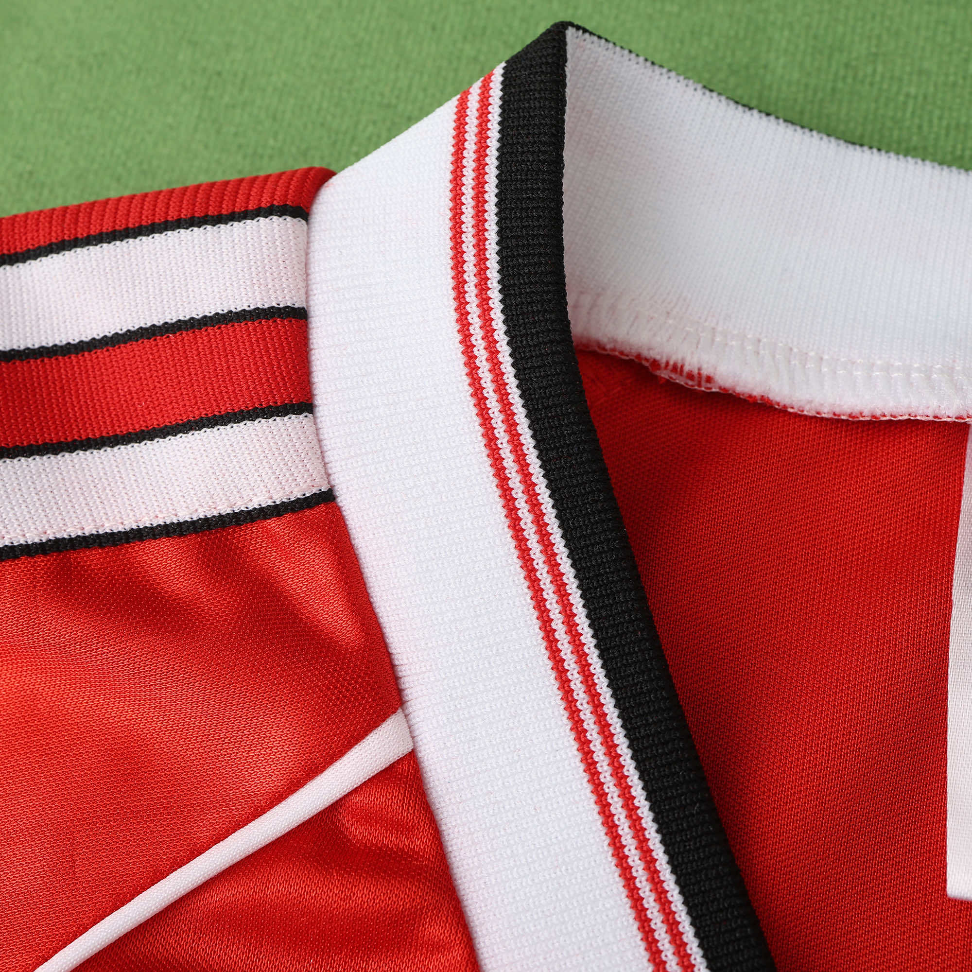 9900 season Manchester United F.C. home  retro Fan version