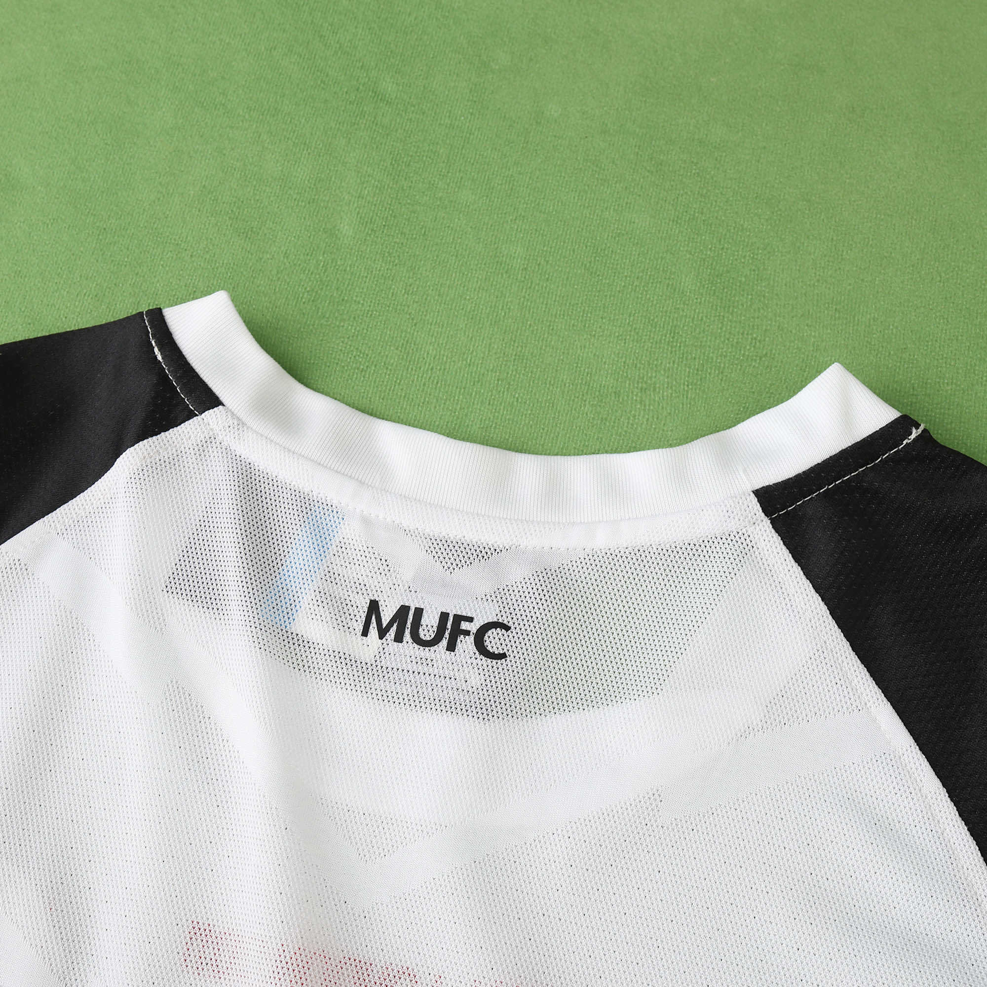 1112 season Manchester United F.C. away retro Fan version
