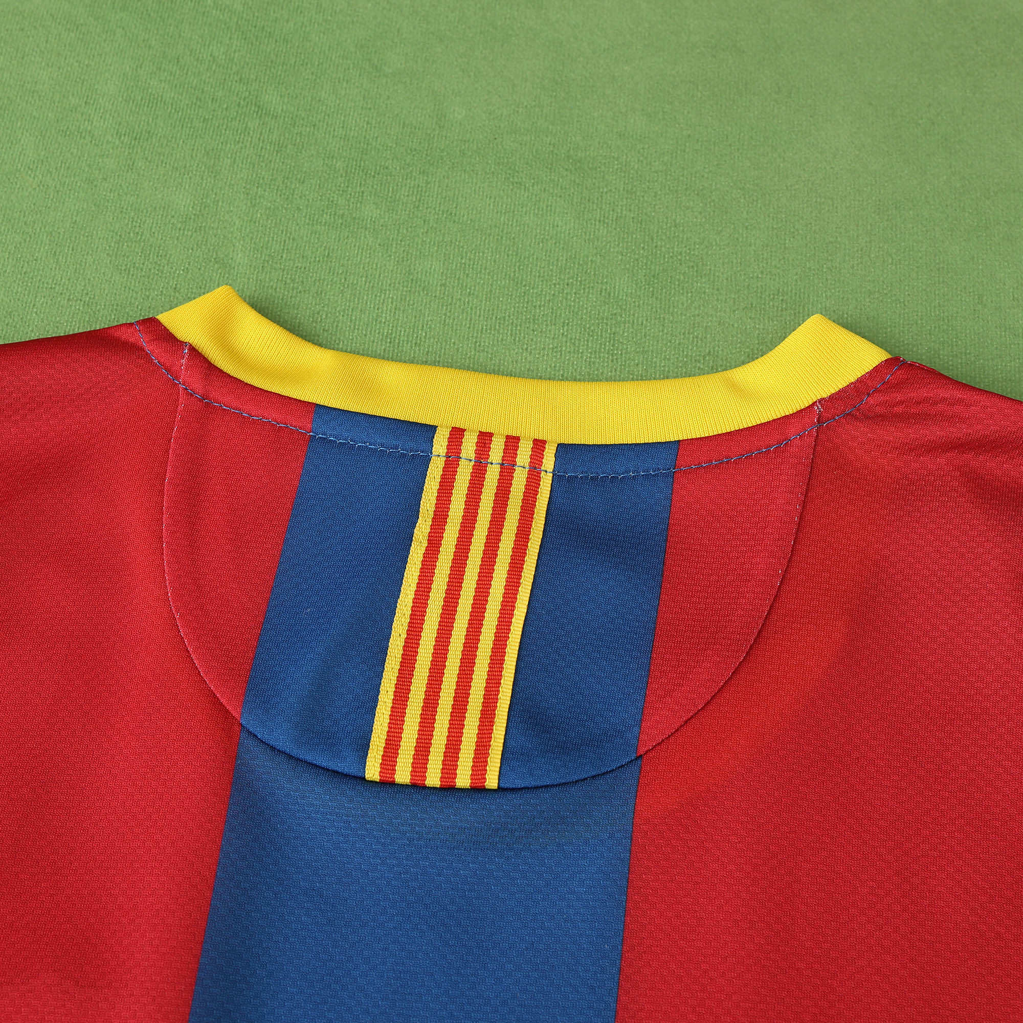 1011 season FC Barcelona / Barça home retro Fan version