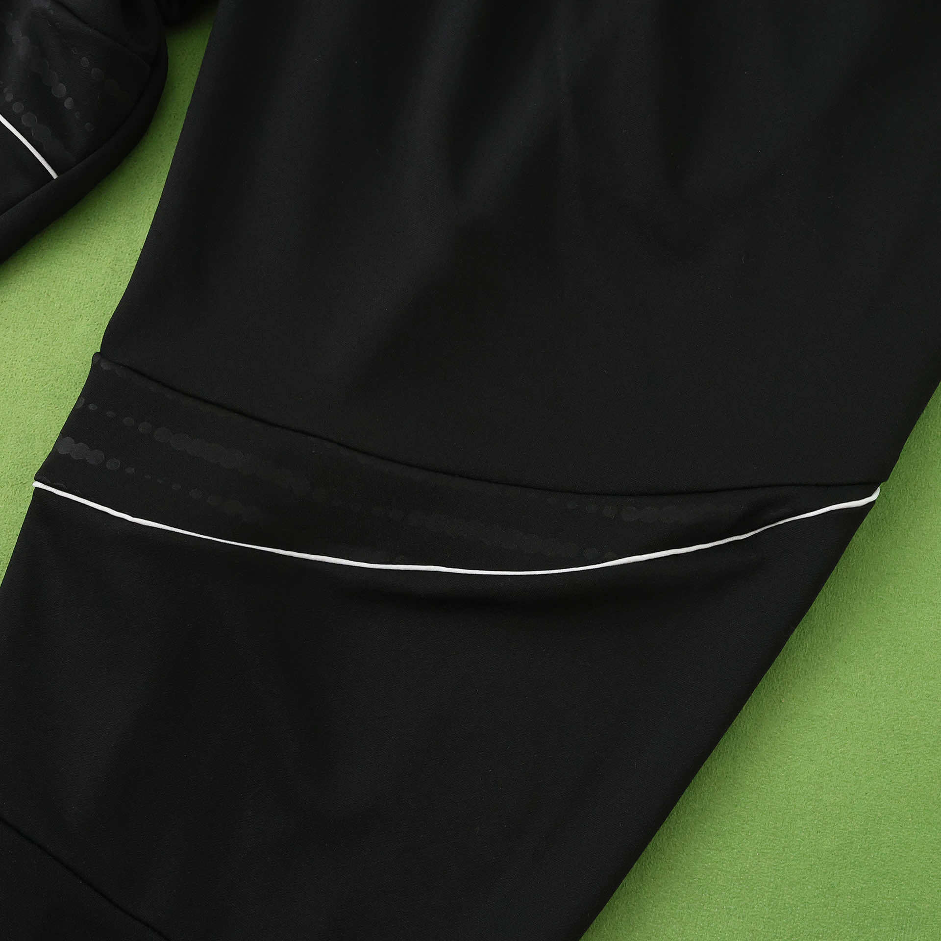 2526 season Real Madrid CF Marvel White Half pull training suit