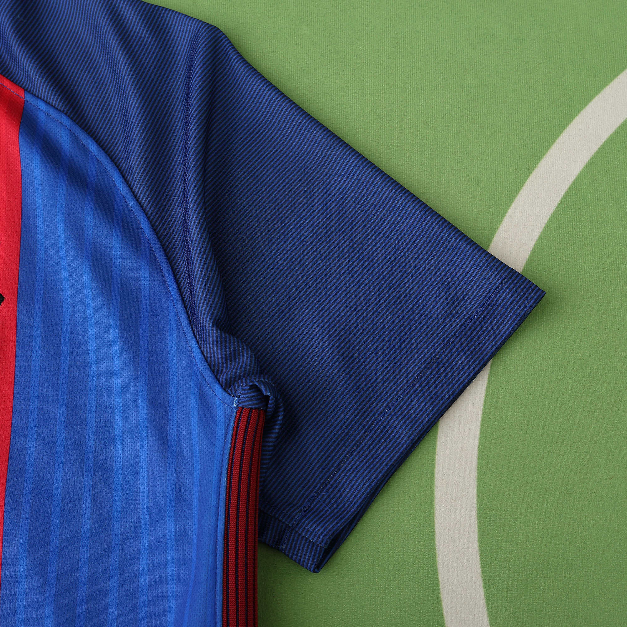 1617 season FC Barcelona / Barça home retro Fan version