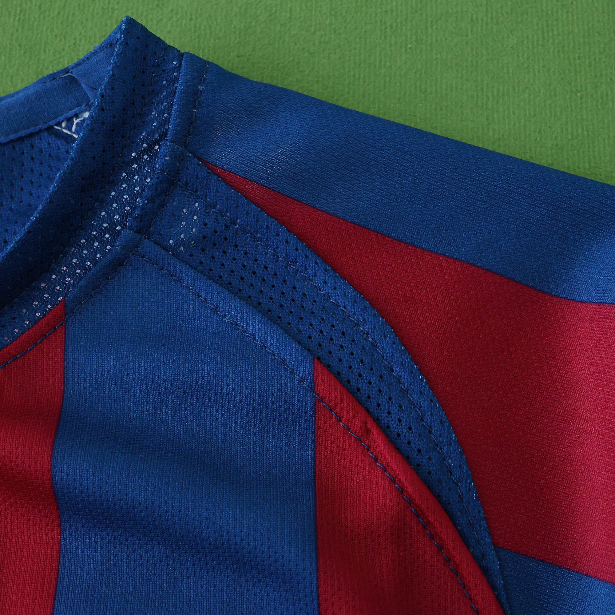 0506 FC Barcelona / Barça home retro Kids kit
