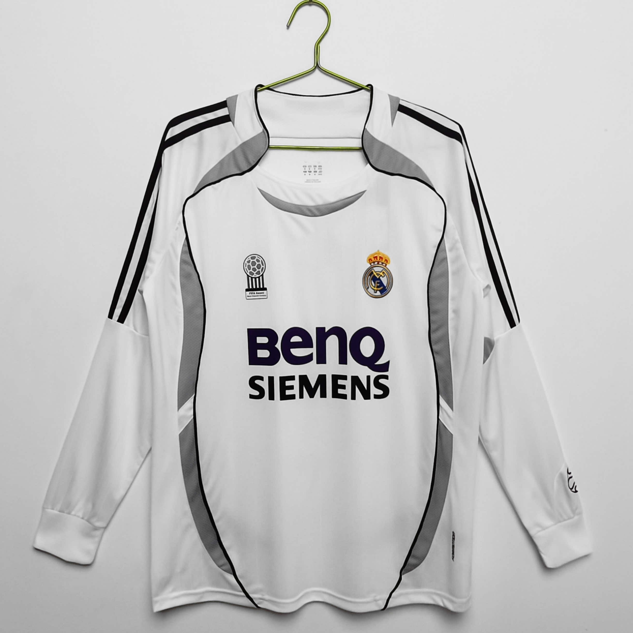 0607 season Real Madrid home Long sleeved Retro Fan version