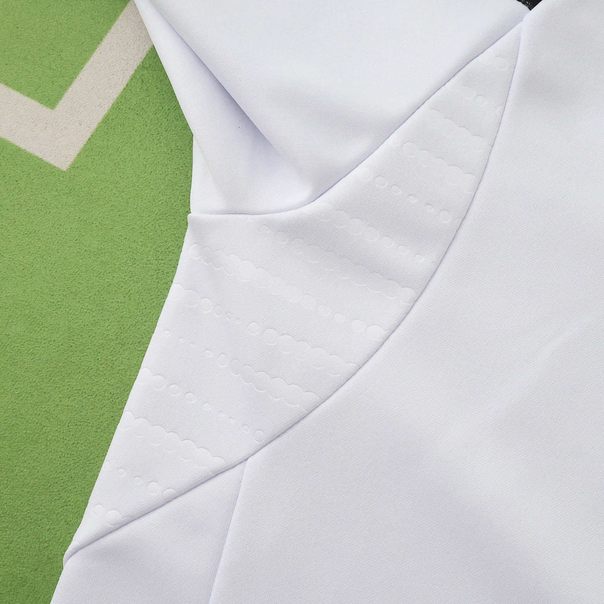 2526 season Real Madrid CF Marvel White Half pull training suit