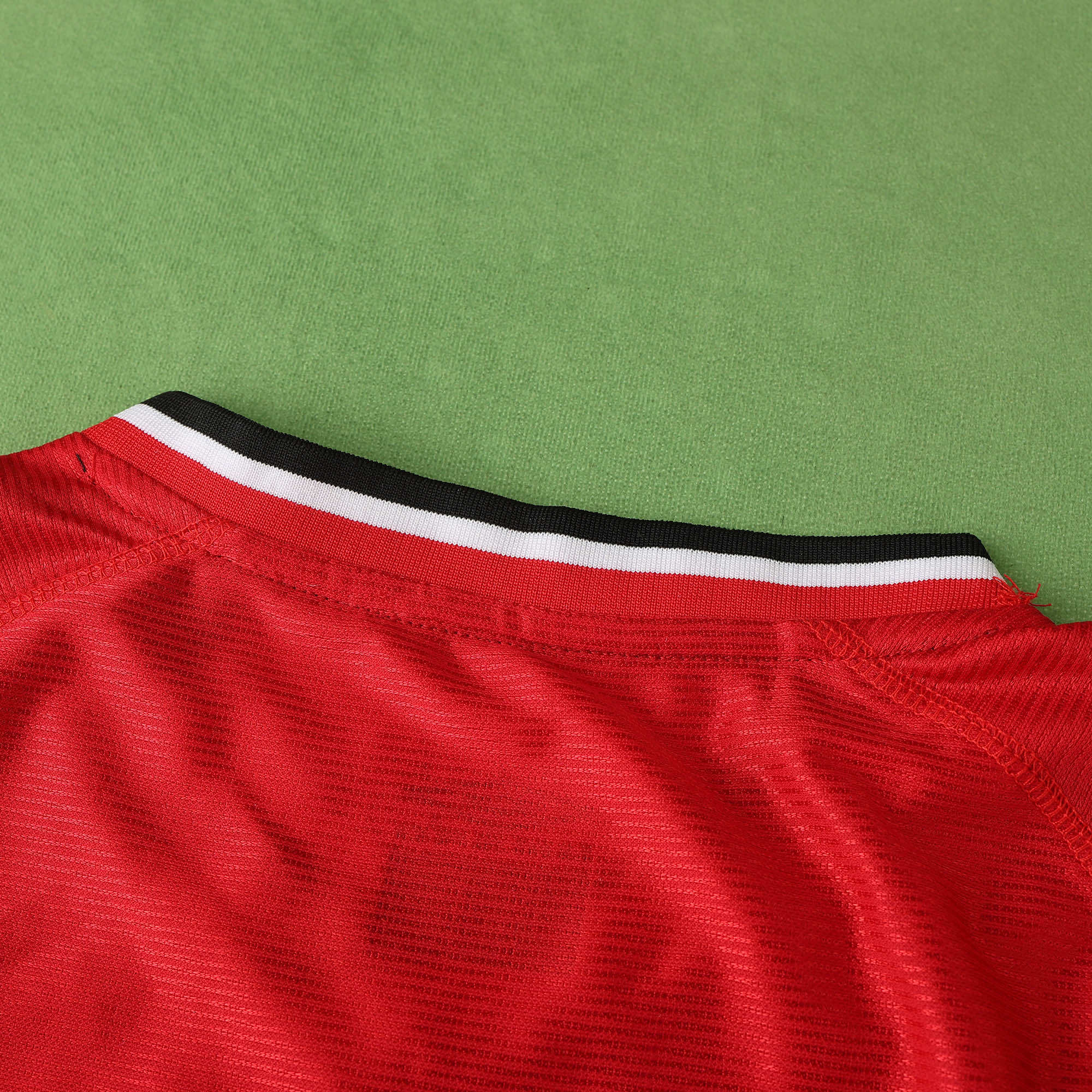 0002 season Manchester United F.C. home retro Fan version