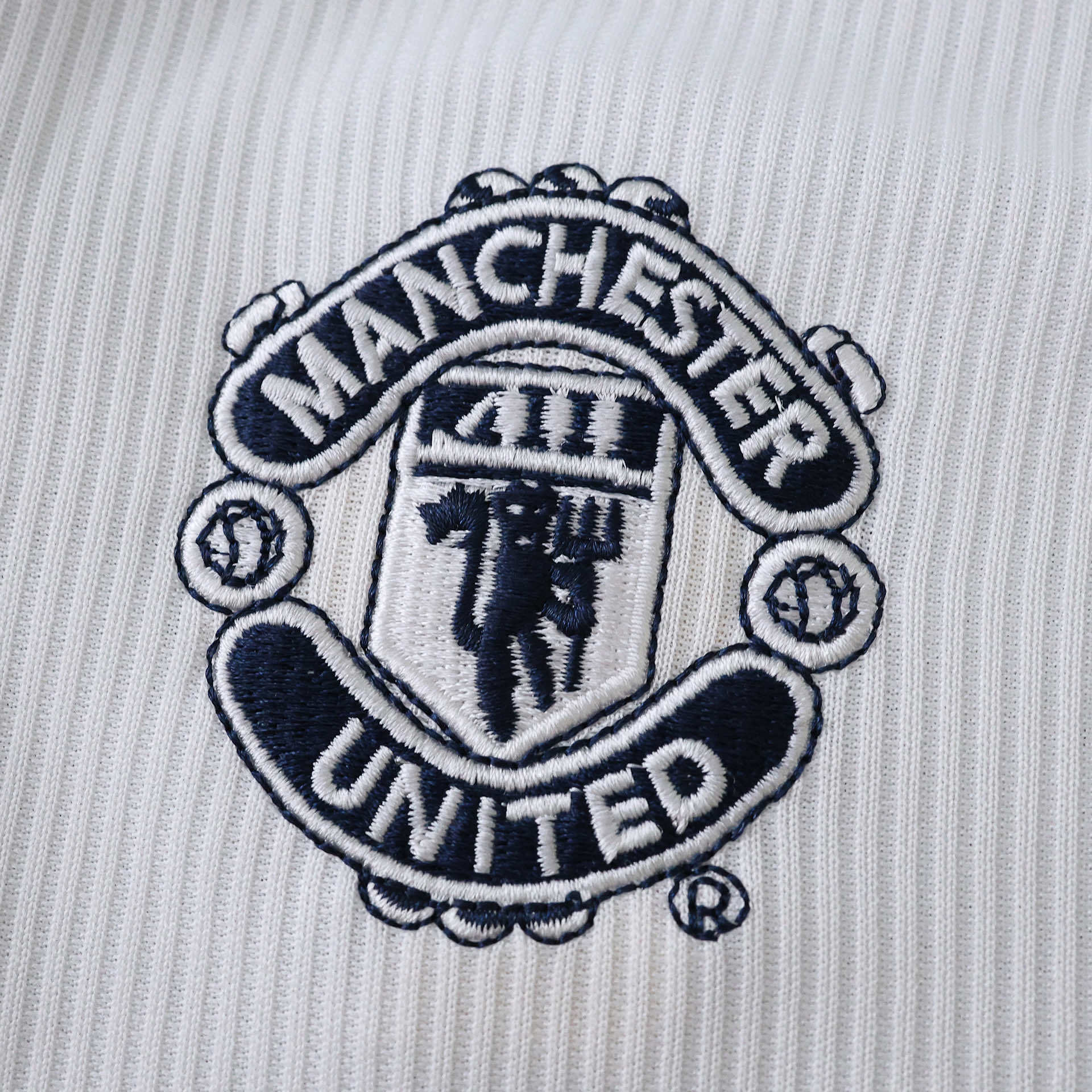 0001 season Manchester United F.C. away retro Kids kit