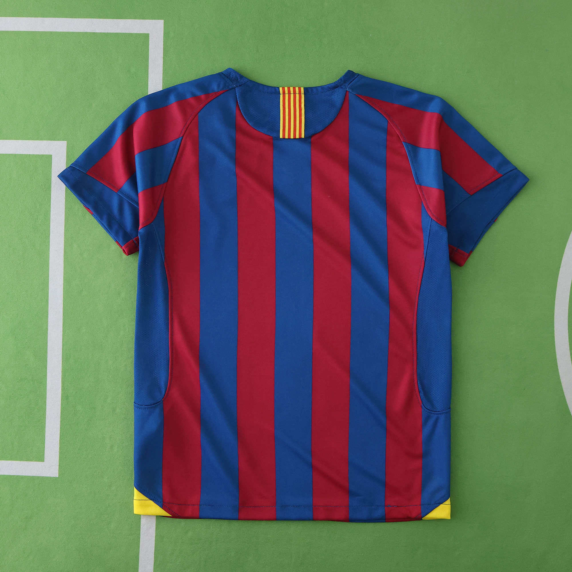 0506 FC Barcelona / Barça home retro Kids kit