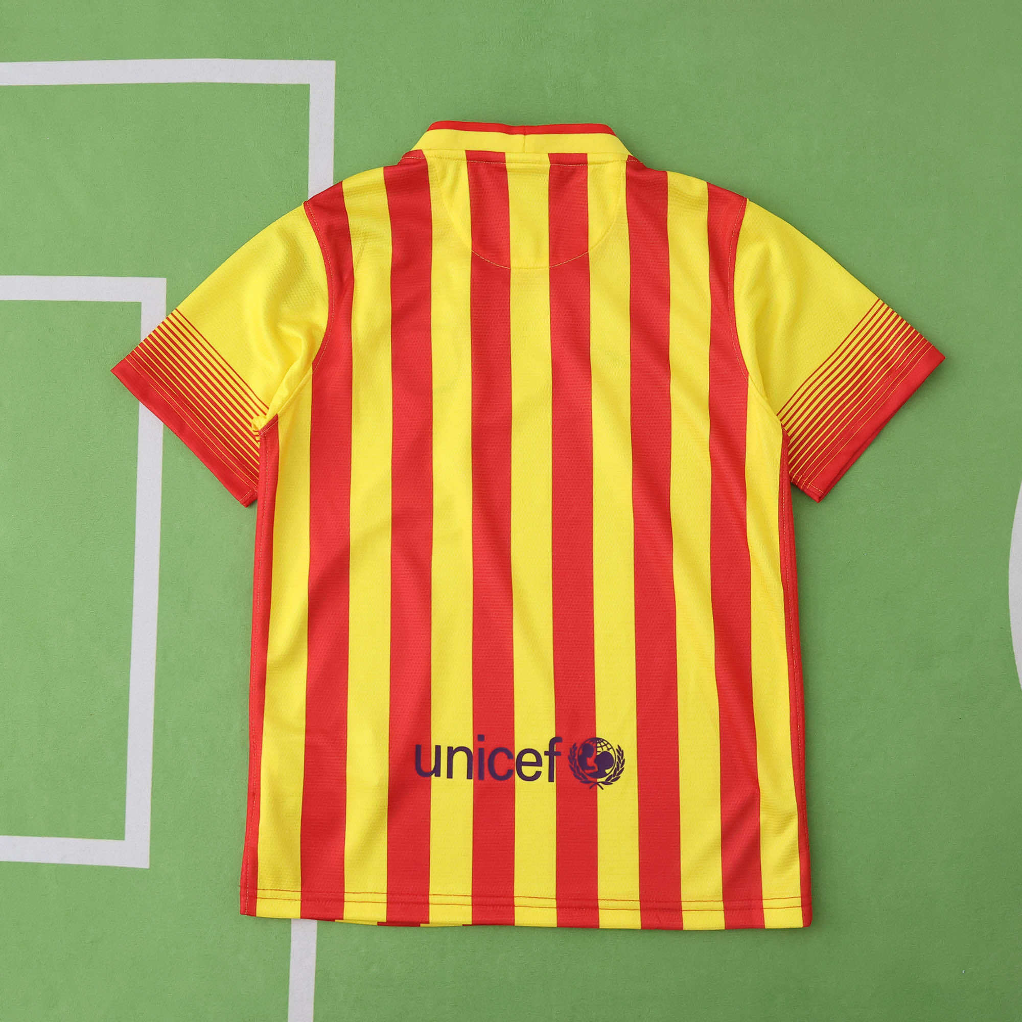 1314 season FC Barcelona / Barça away Kids kit
