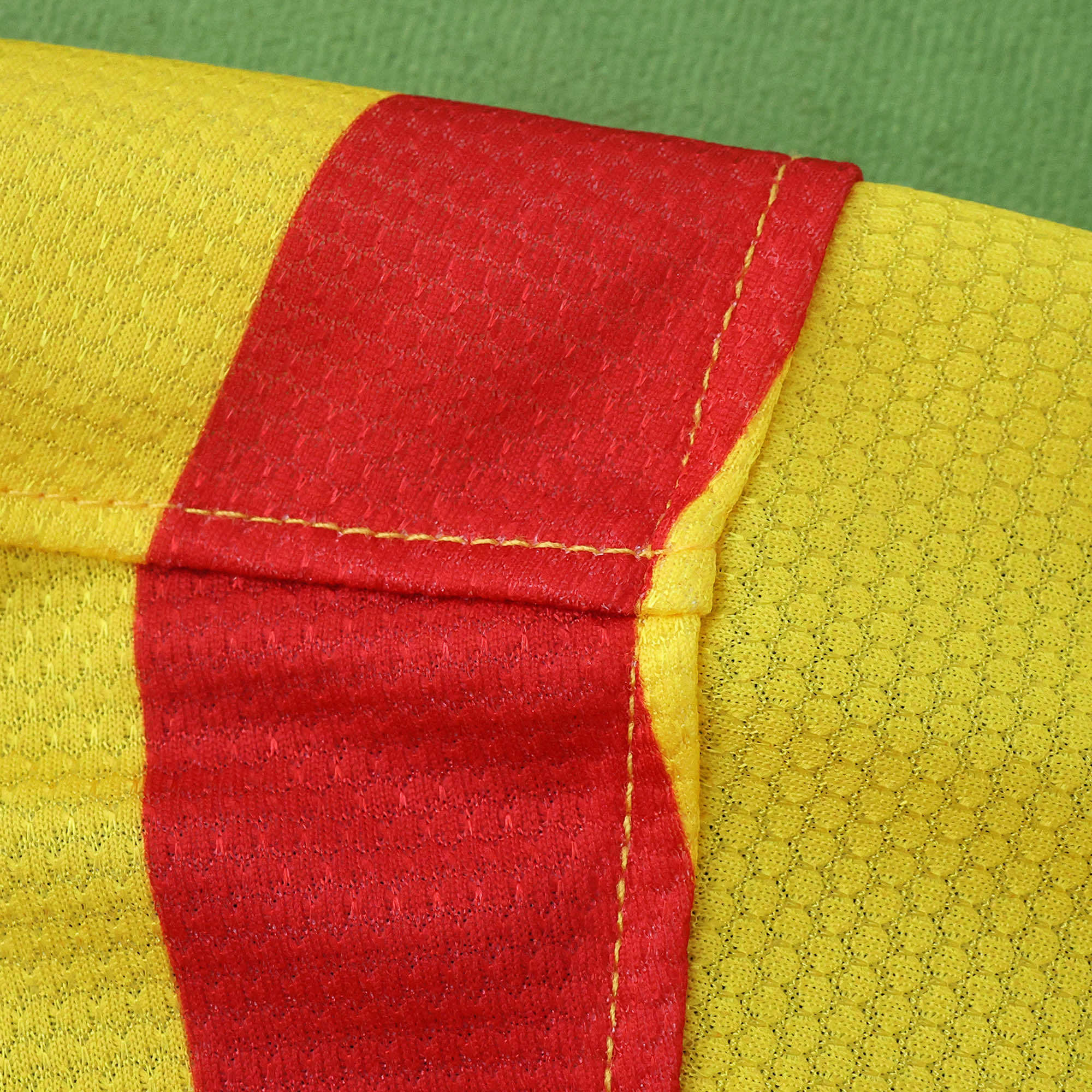 1314 season FC Barcelona / Barça away Kids kit