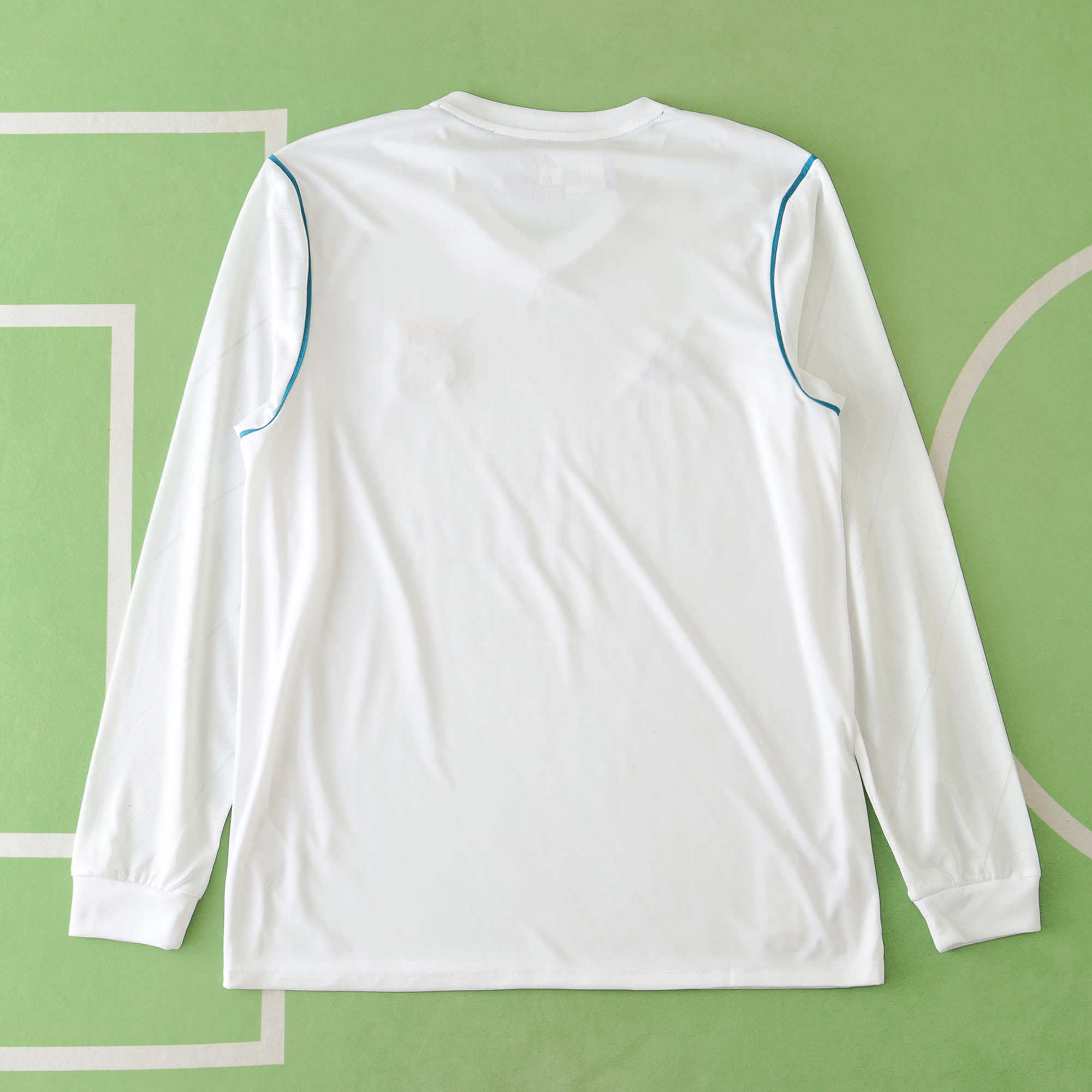 1718 season Real Madrid CF home Long sleeved Fan version