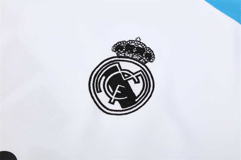 1213 season Real Madrid CF white Half pull training suit