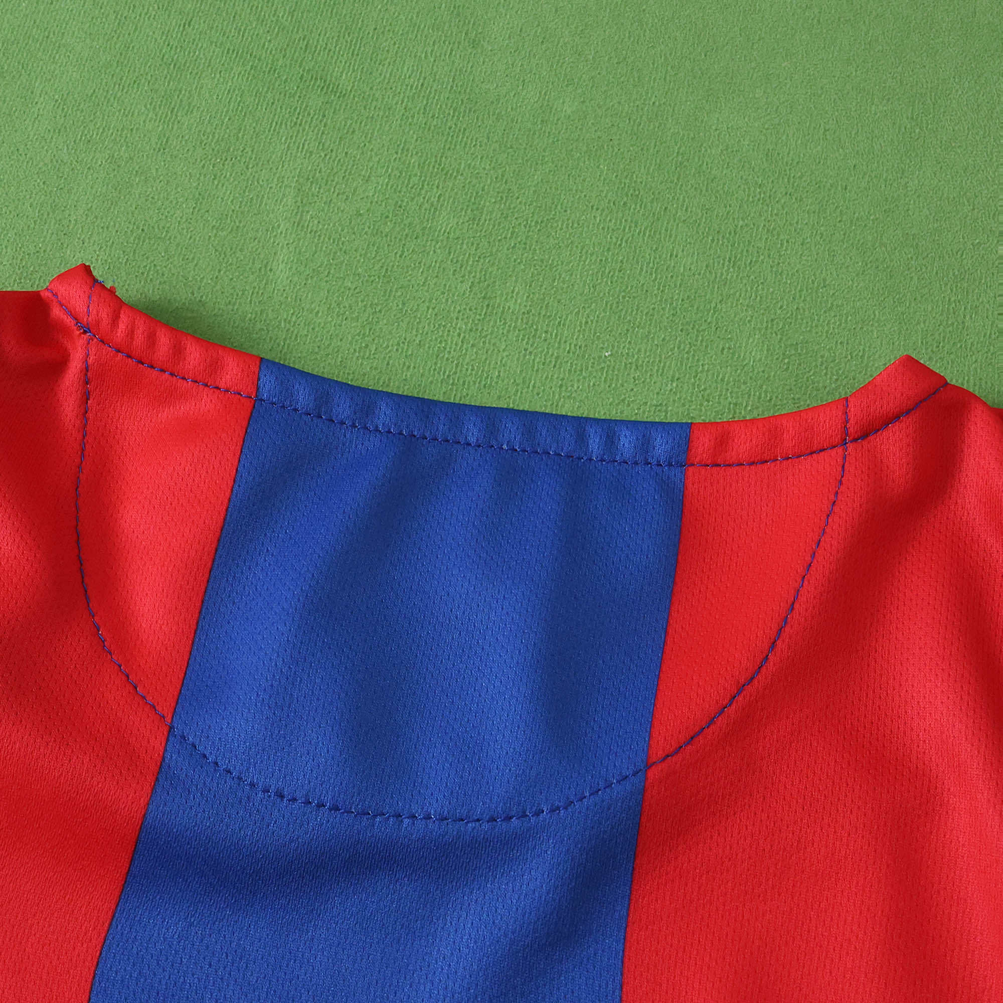 0405 season FC Barcelona / Barça home retro Fan version