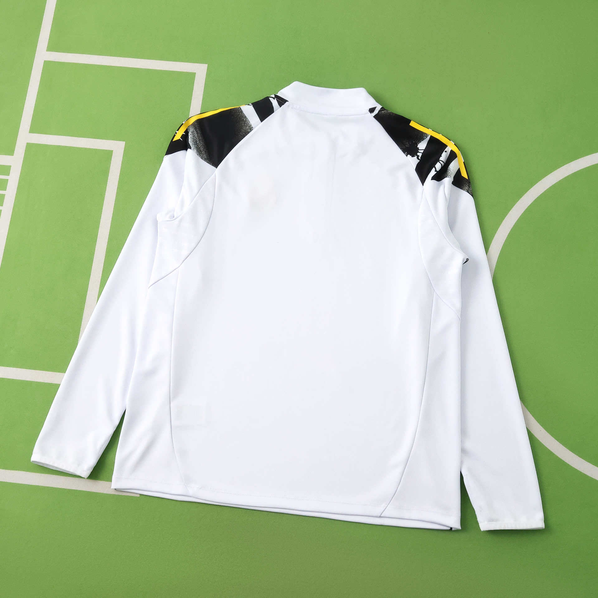 2526 season Real Madrid CF Marvel White Half pull training suit