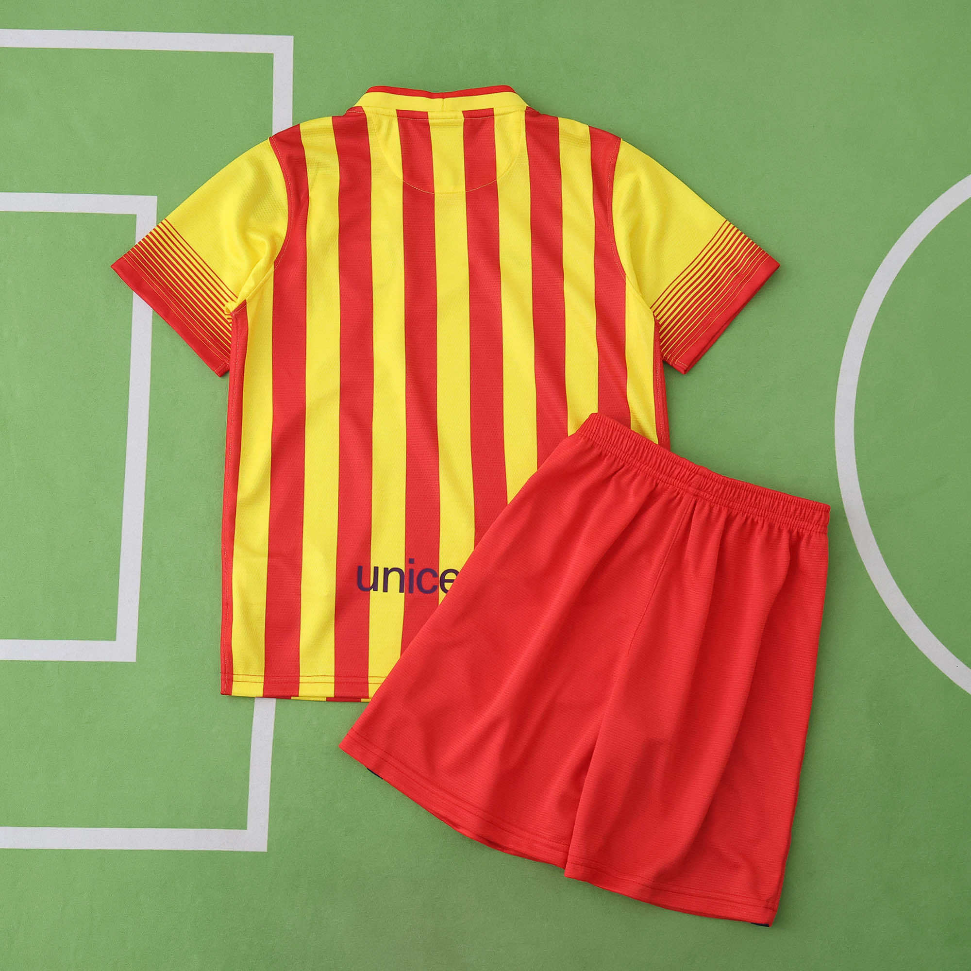 1314 season FC Barcelona / Barça away Kids kit