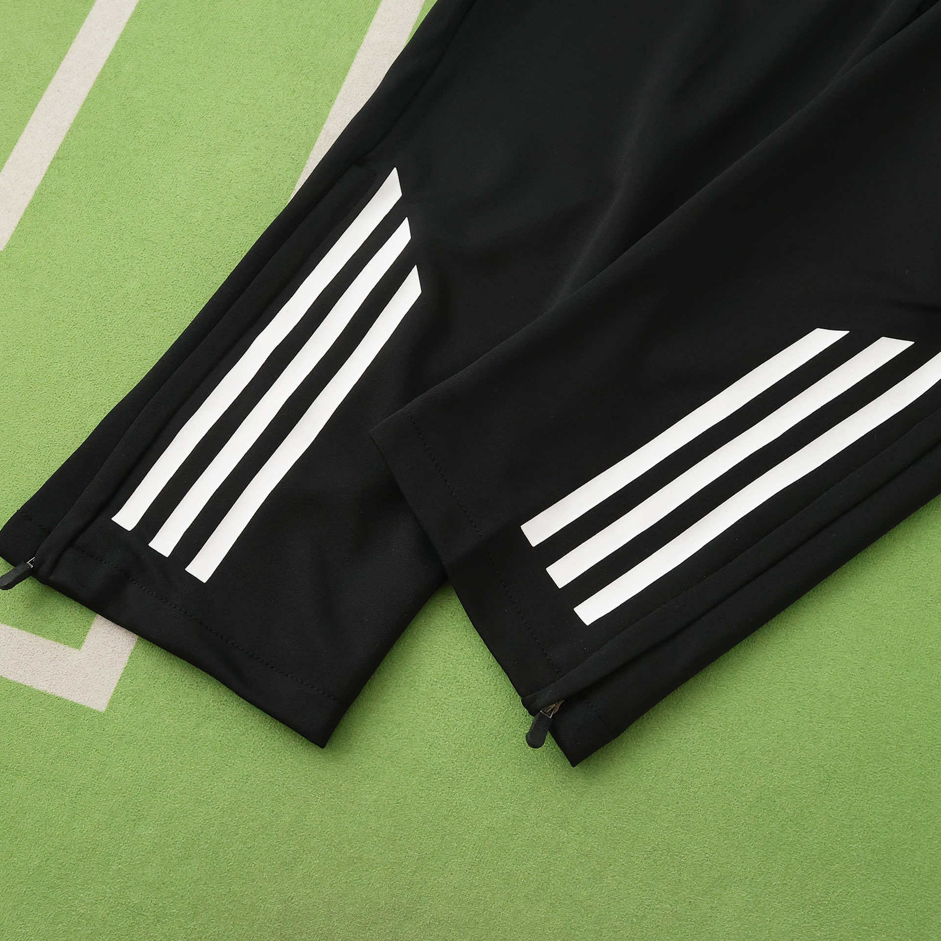 2526 season Real Madrid CF Marvel White Half pull training suit