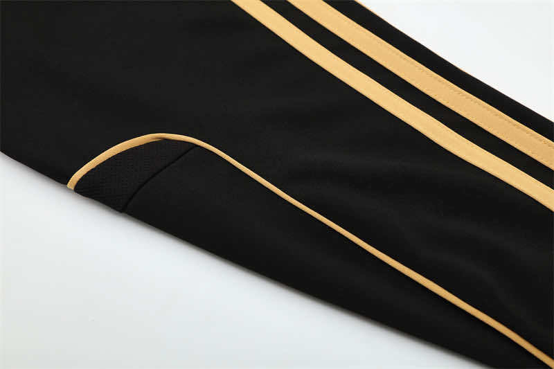 1112 season Real Madrid CF black Half pull training suit