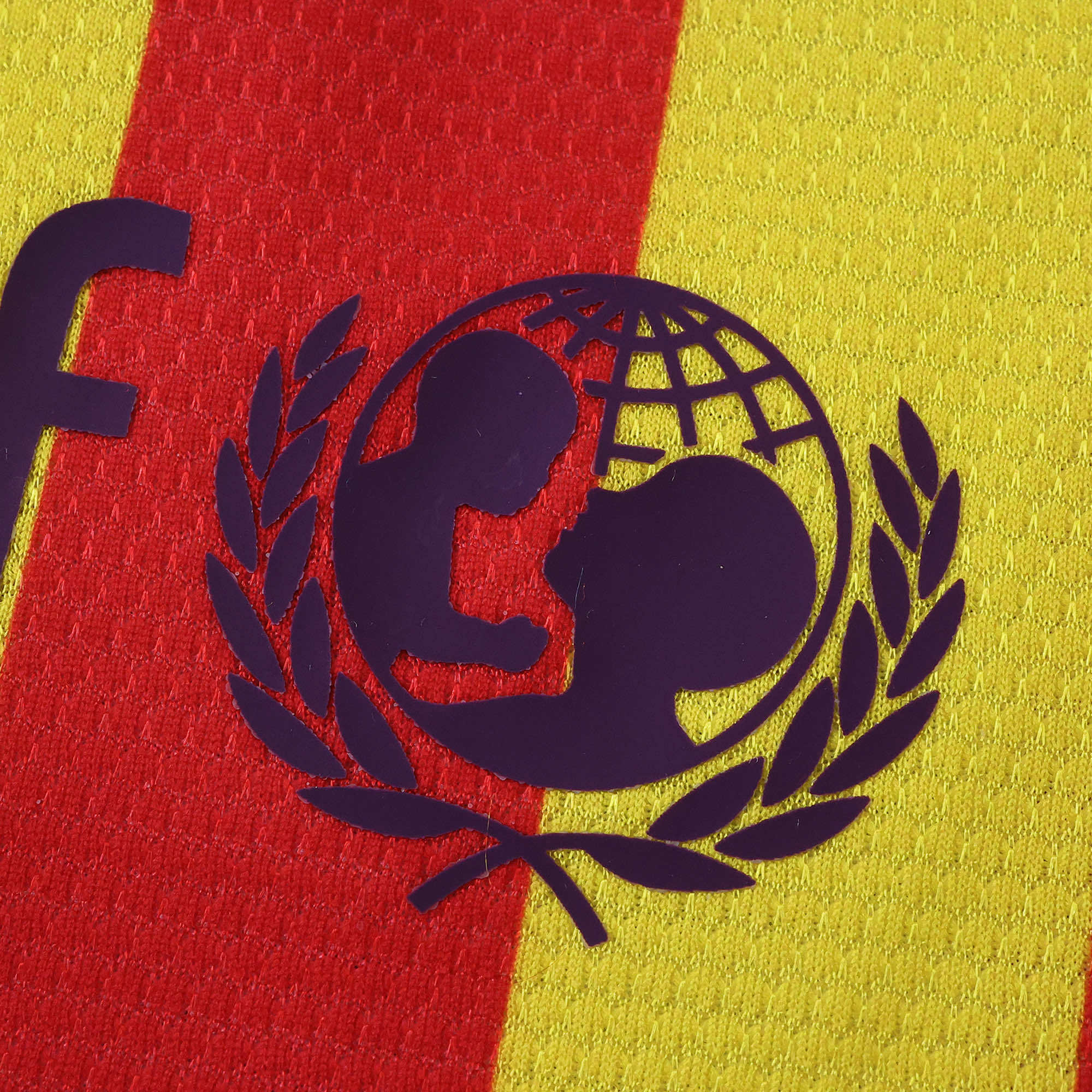 1314 season FC Barcelona / Barça away Kids kit