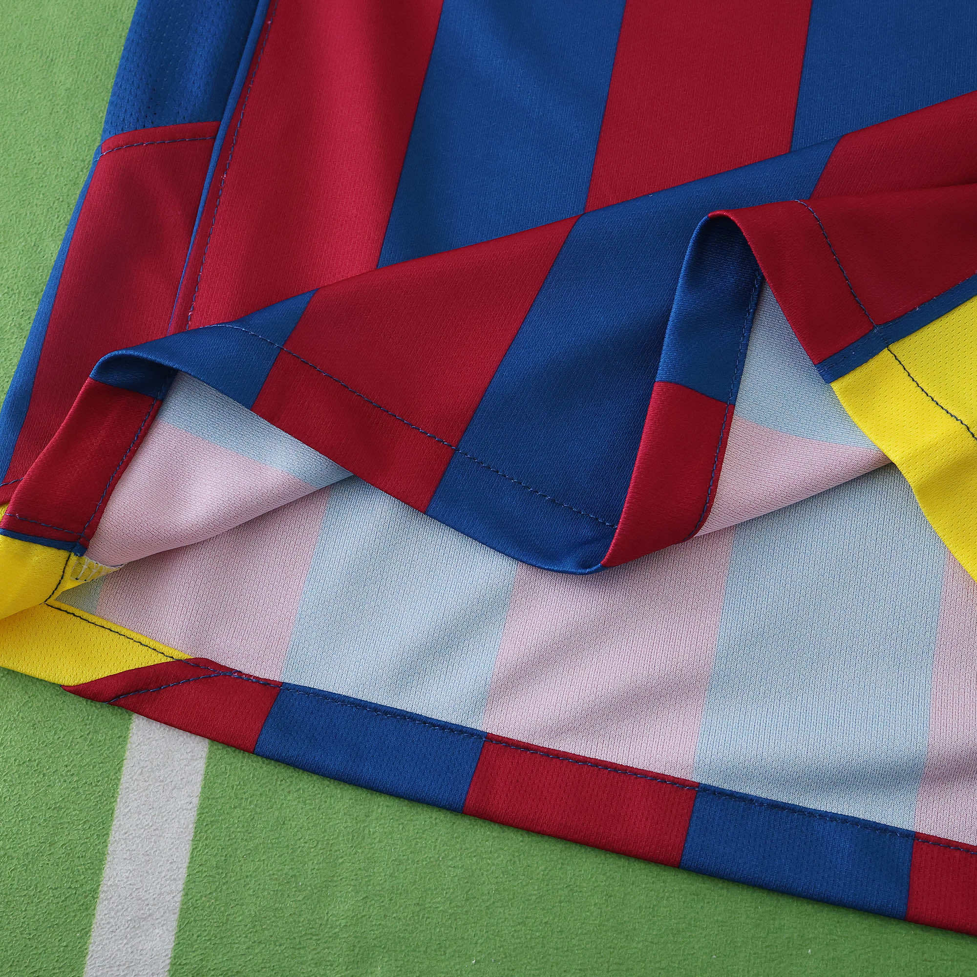 0506 FC Barcelona / Barça home retro Kids kit