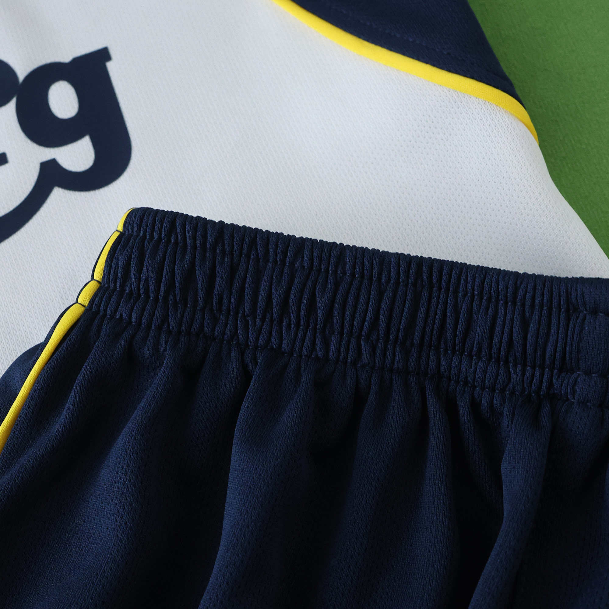 0102 Liverpool F.C. away retro Kids kit