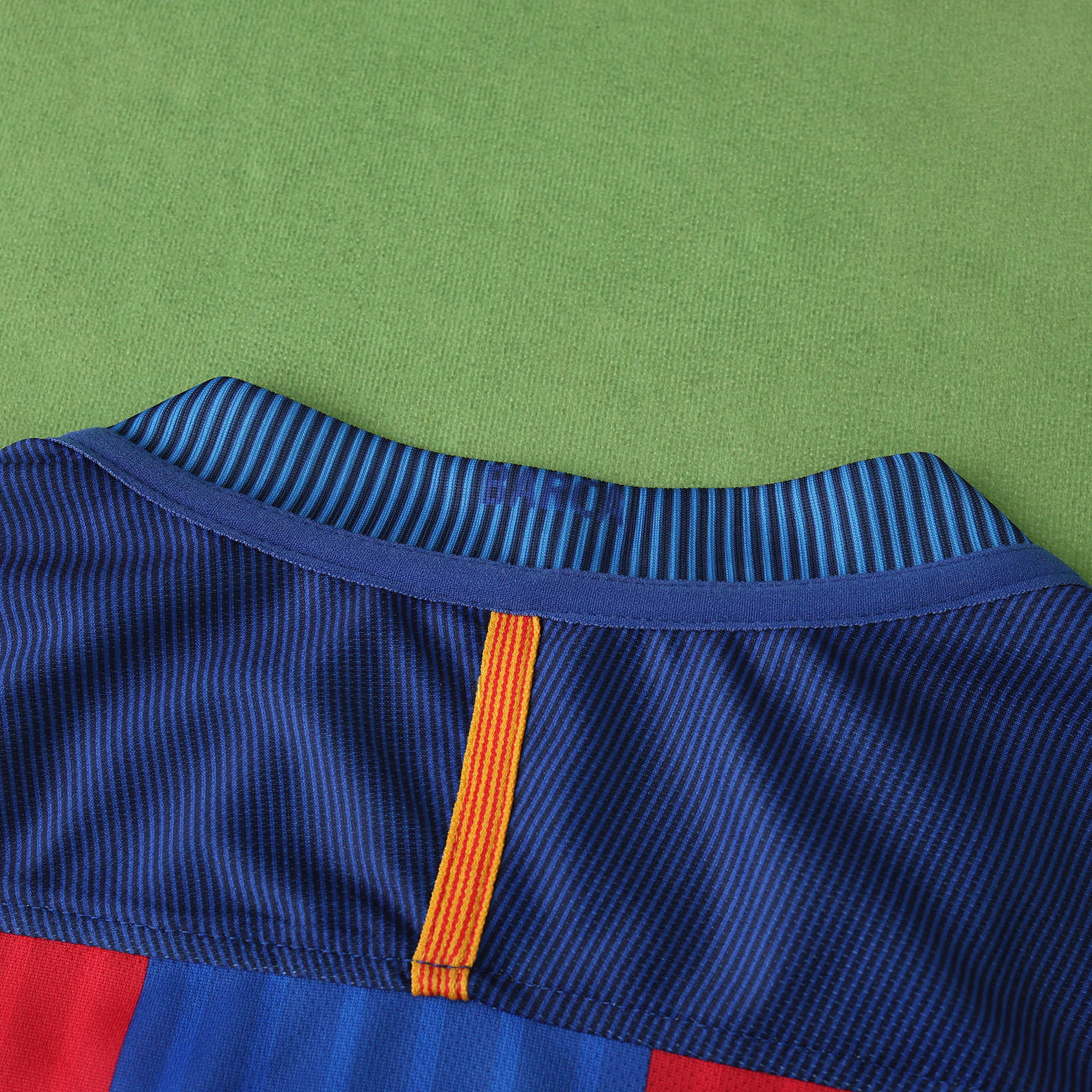1617 season FC Barcelona / Barça home retro Fan version