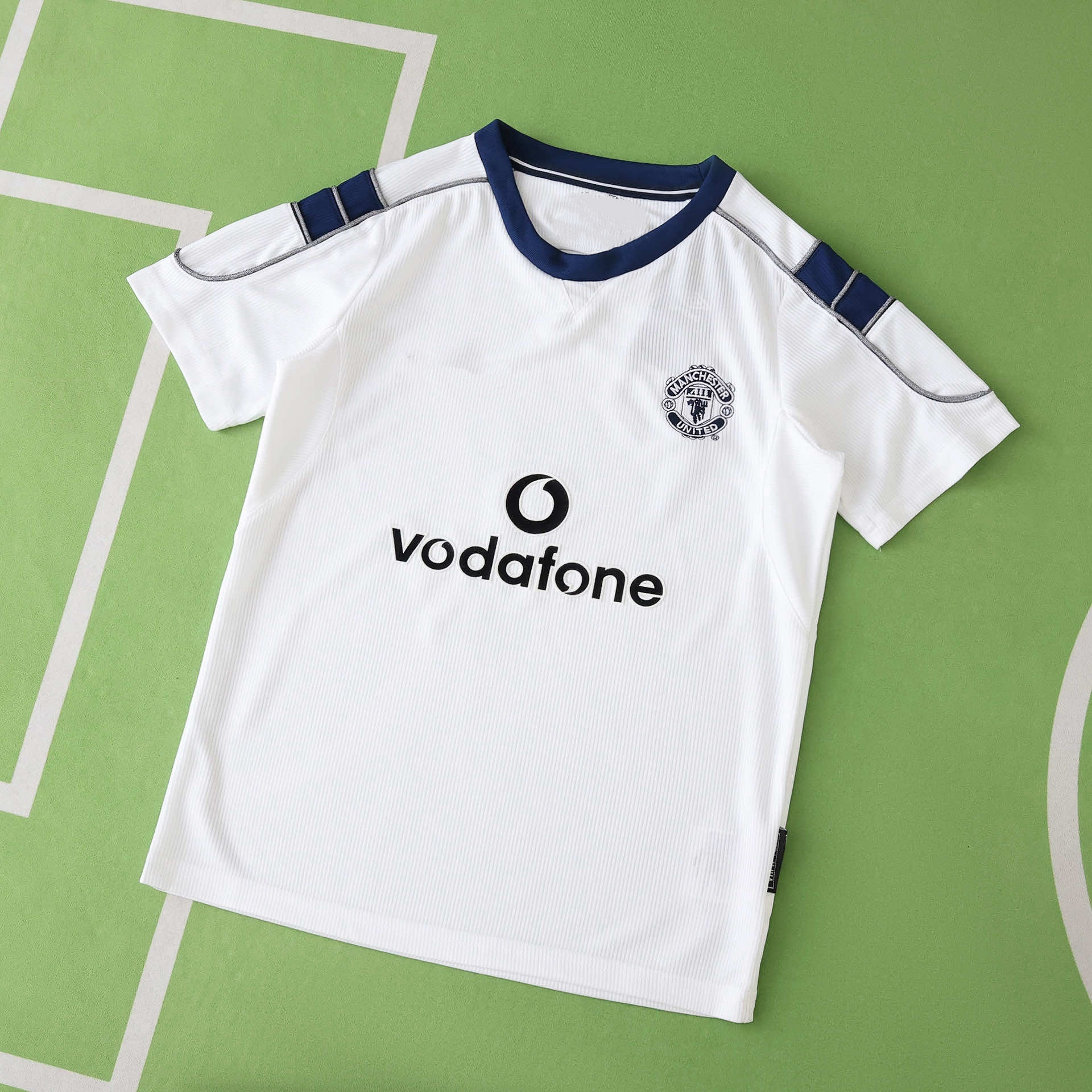 0001 season Manchester United F.C. away retro Kids kit