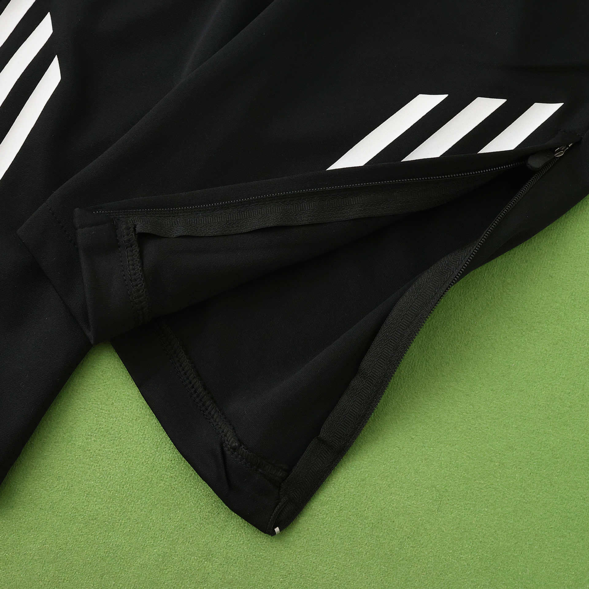 2526 season Real Madrid CF Marvel White Half pull training suit