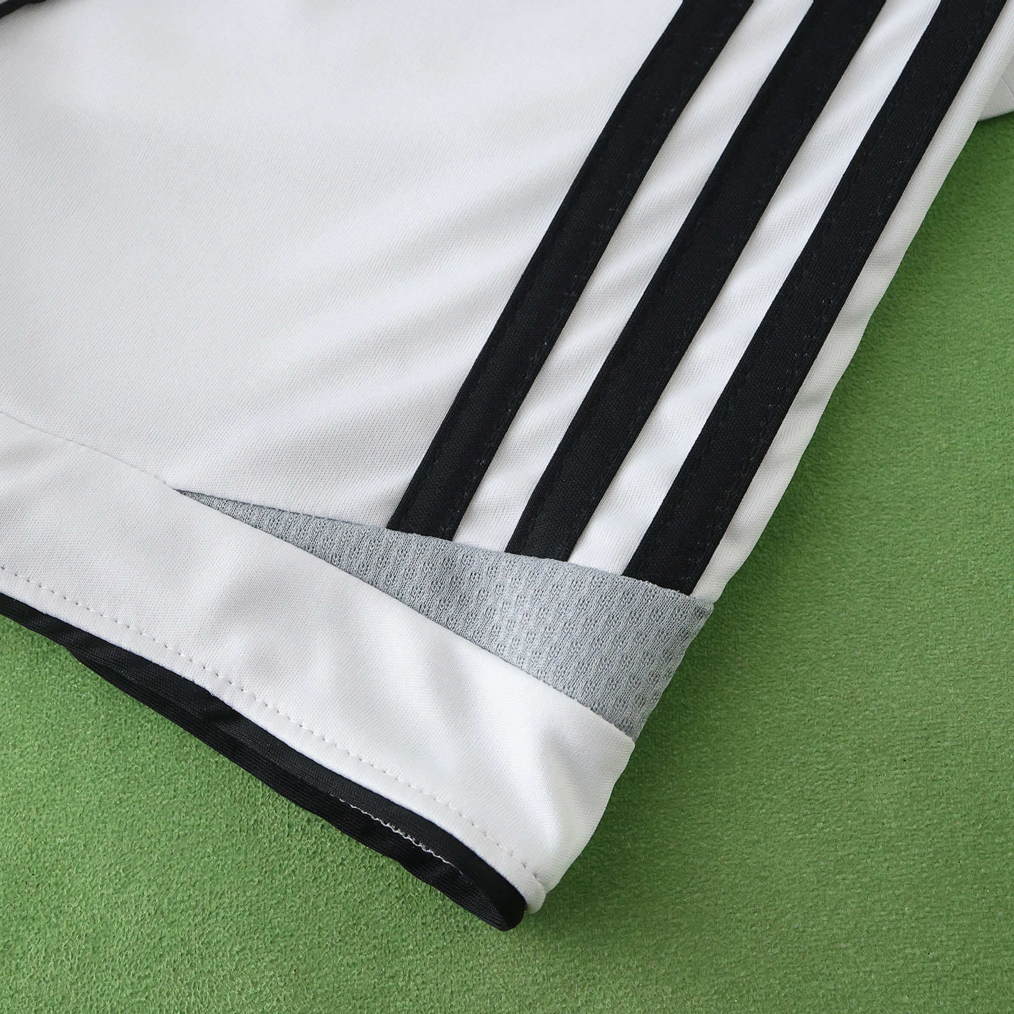 0607 Real Madrid CF home retro Kids kit