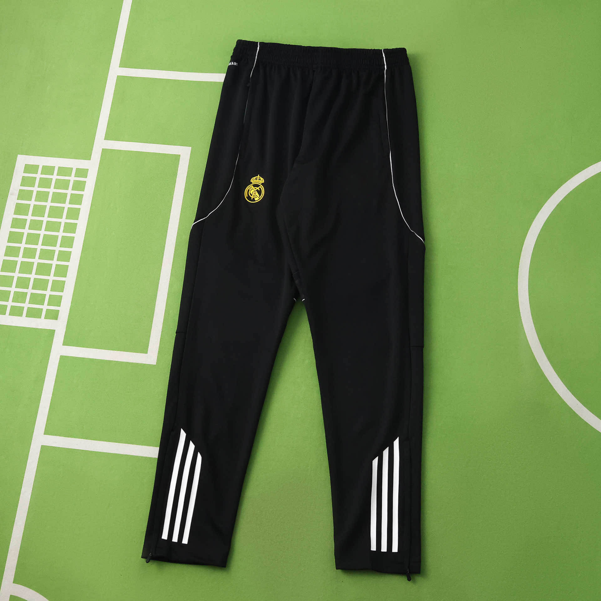 2526 season Real Madrid CF Marvel White Half pull training suit