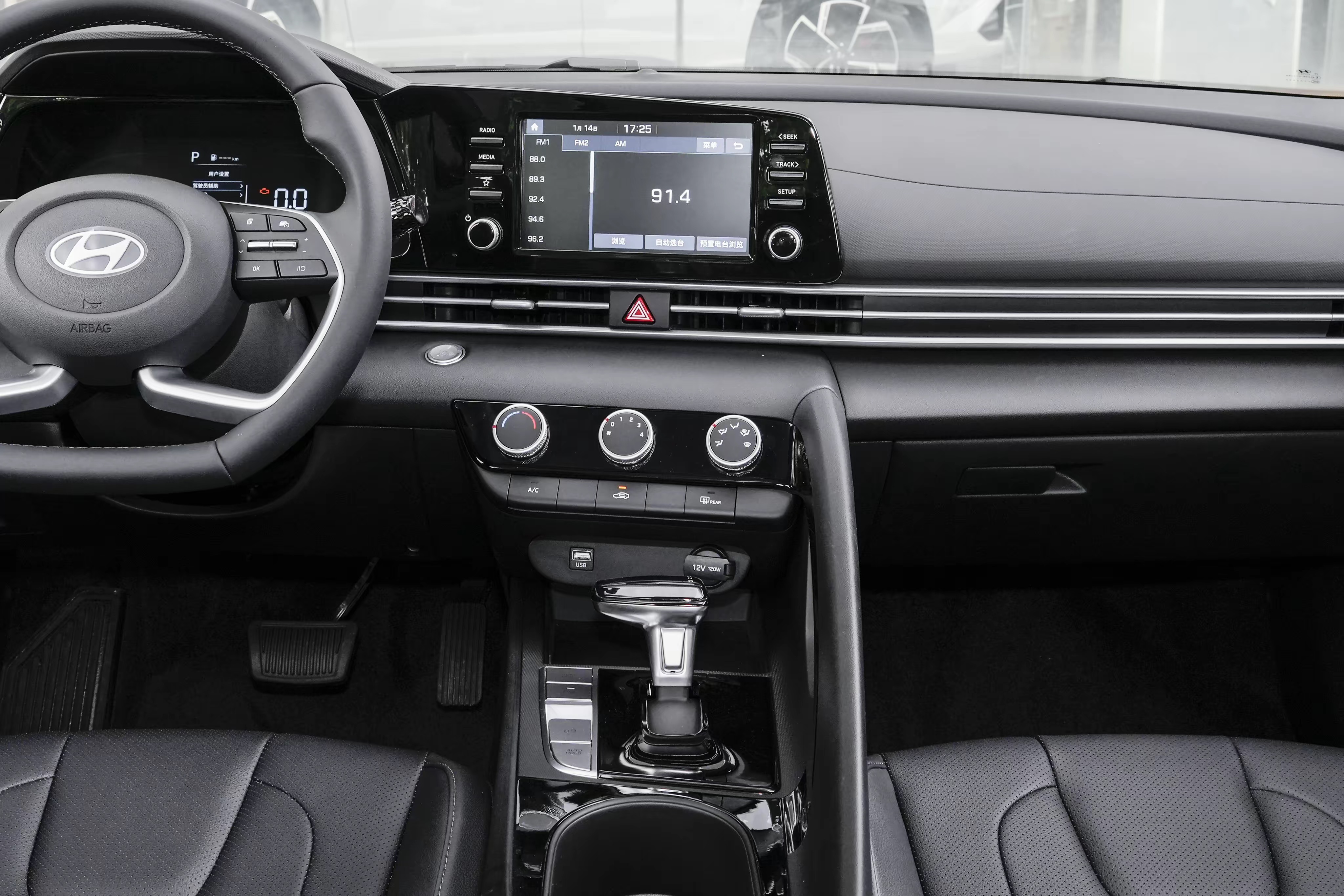 Hyundai Elantra,CheTuan Wang,Hyundai Elantra-CheTuan Wang