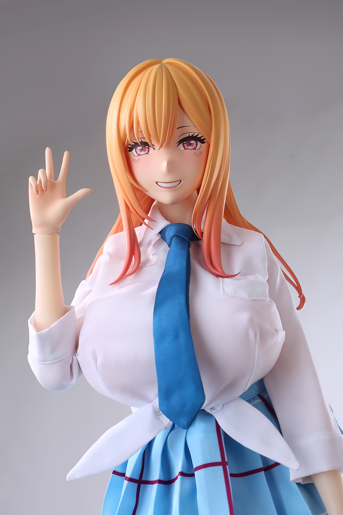 65cm Golden Cosplay Silicone Anime Doll – Trendy Pink-Accent Fantasy Companion