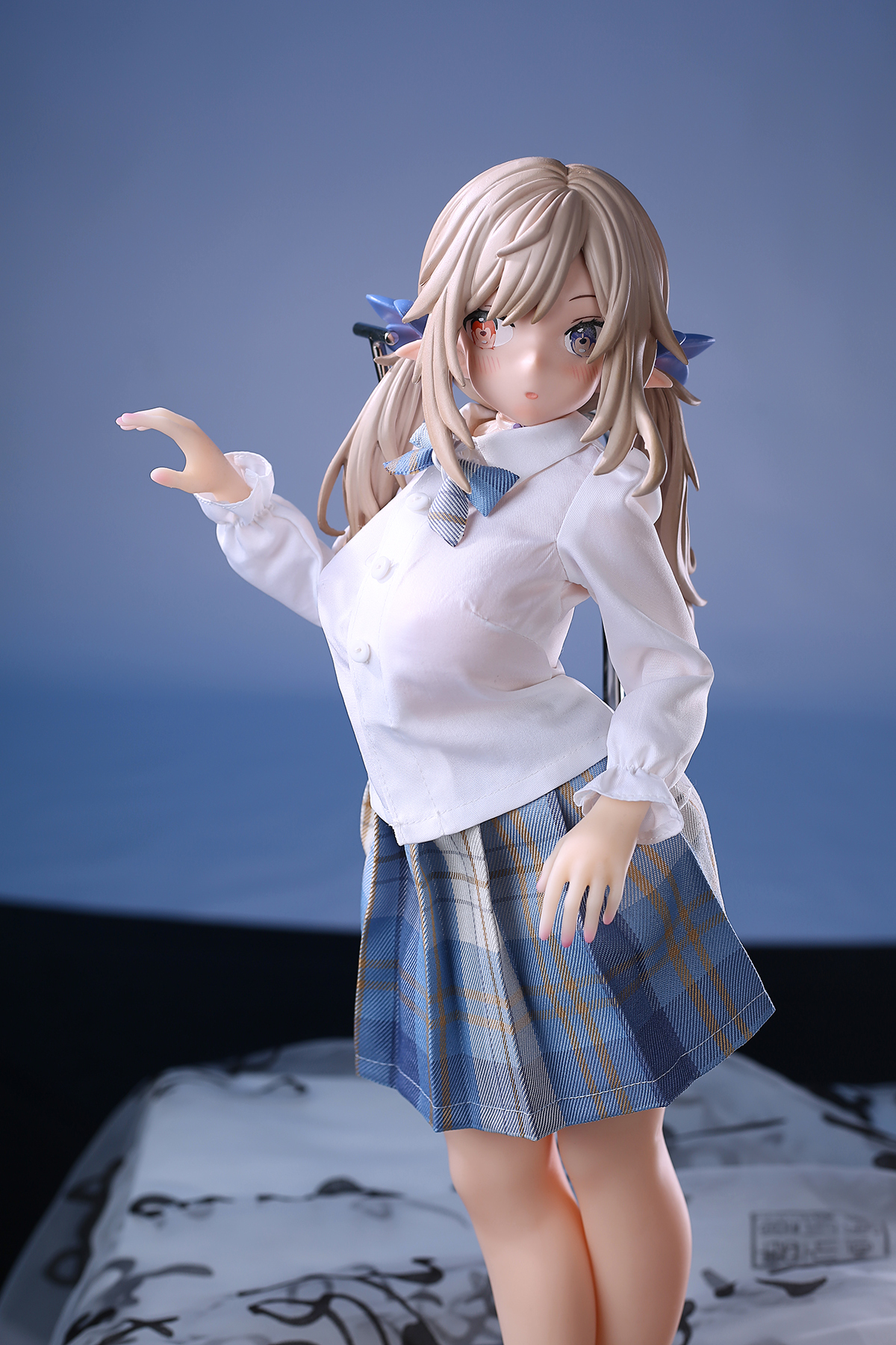 52cm Pure White Elf Silicone Anime Doll – Ethereal Fantasy Companion