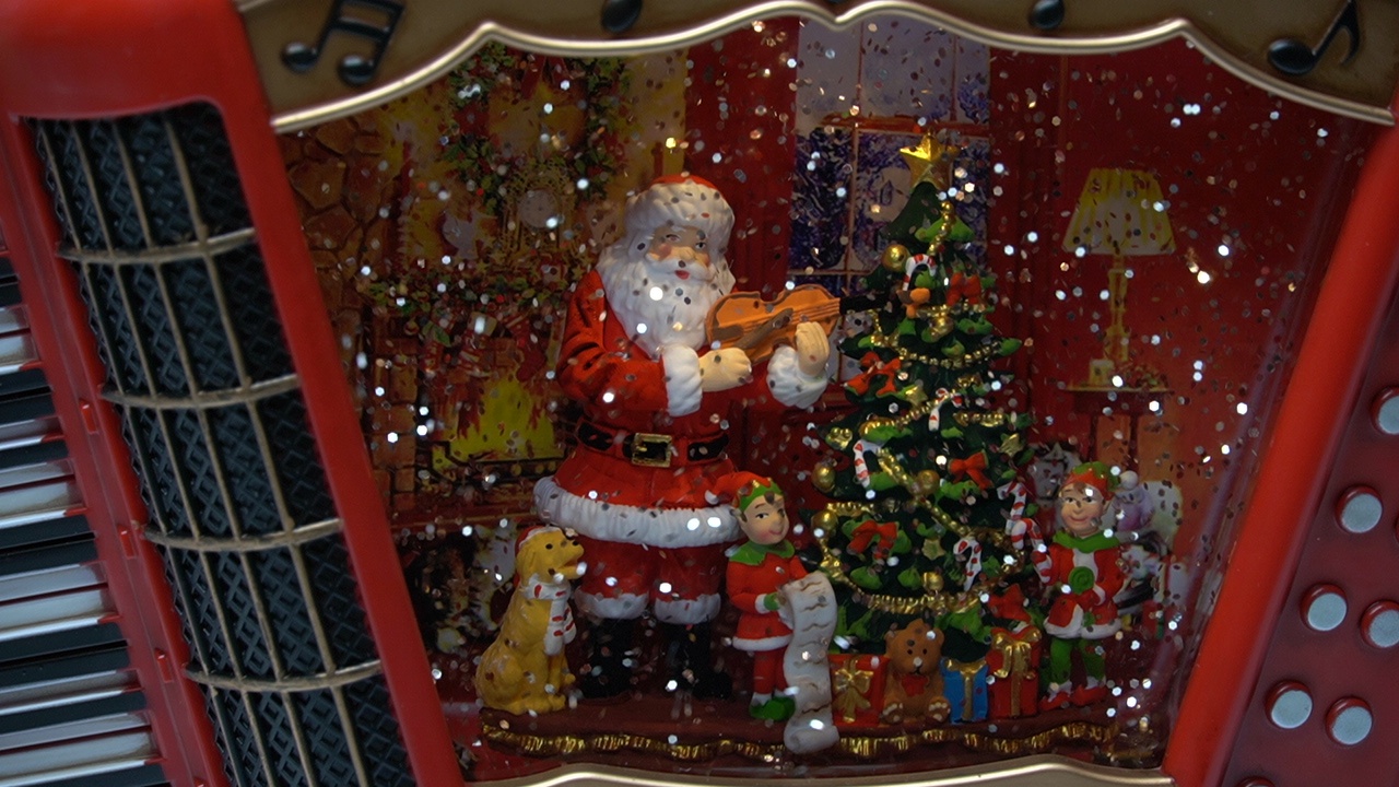 Red Organ Santa Snow Globe Lantern