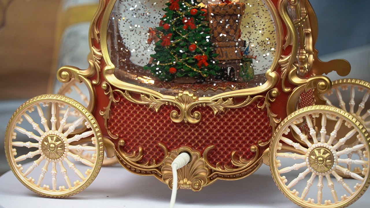 Red White Gold Princess Carriage Water Lantern with Santa
