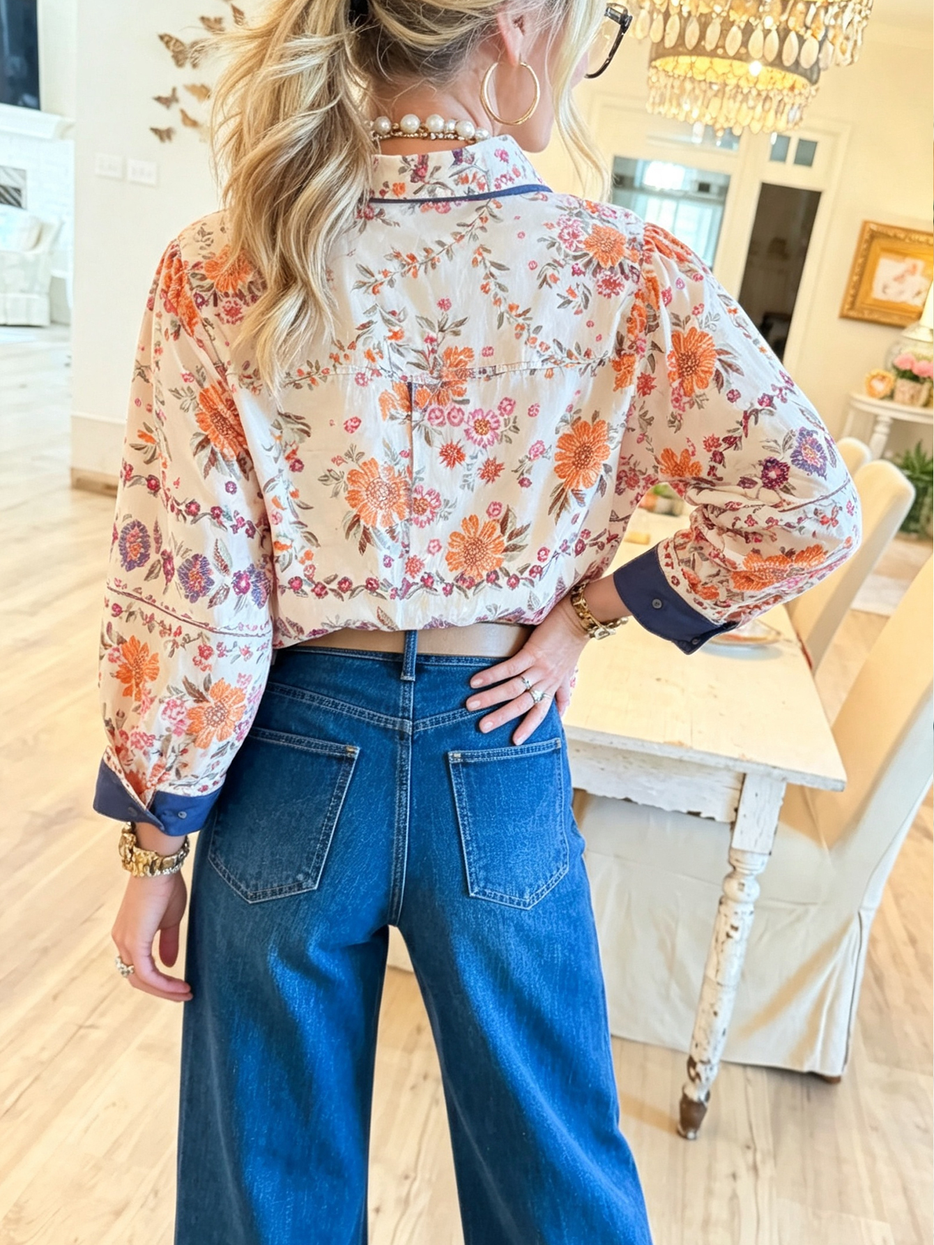 Vintage-Inspired Floral Print Button-Down Shirt with Contrast Placket