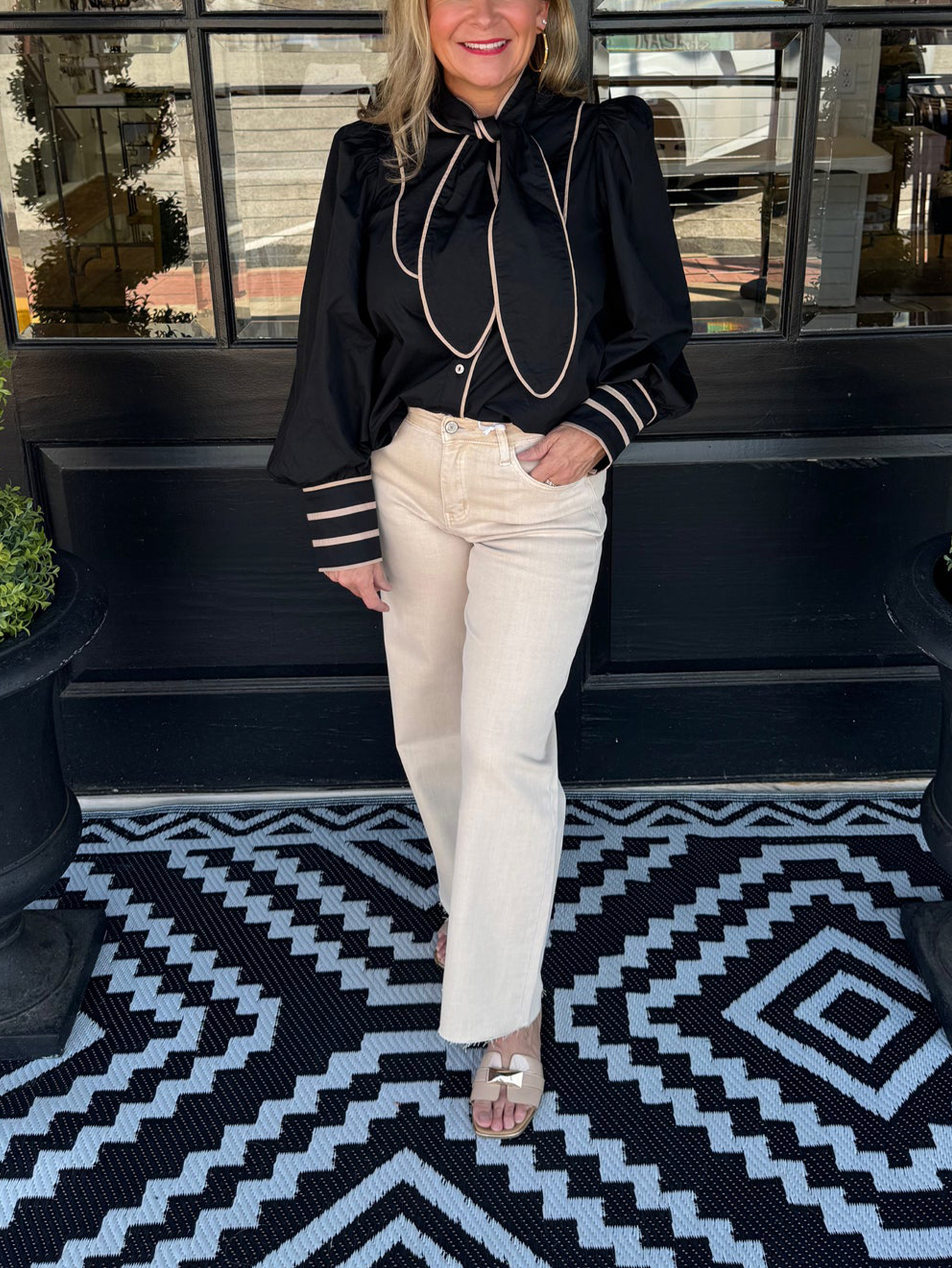 Contrast Piping Tie-Neck Long Sleeve Blouse