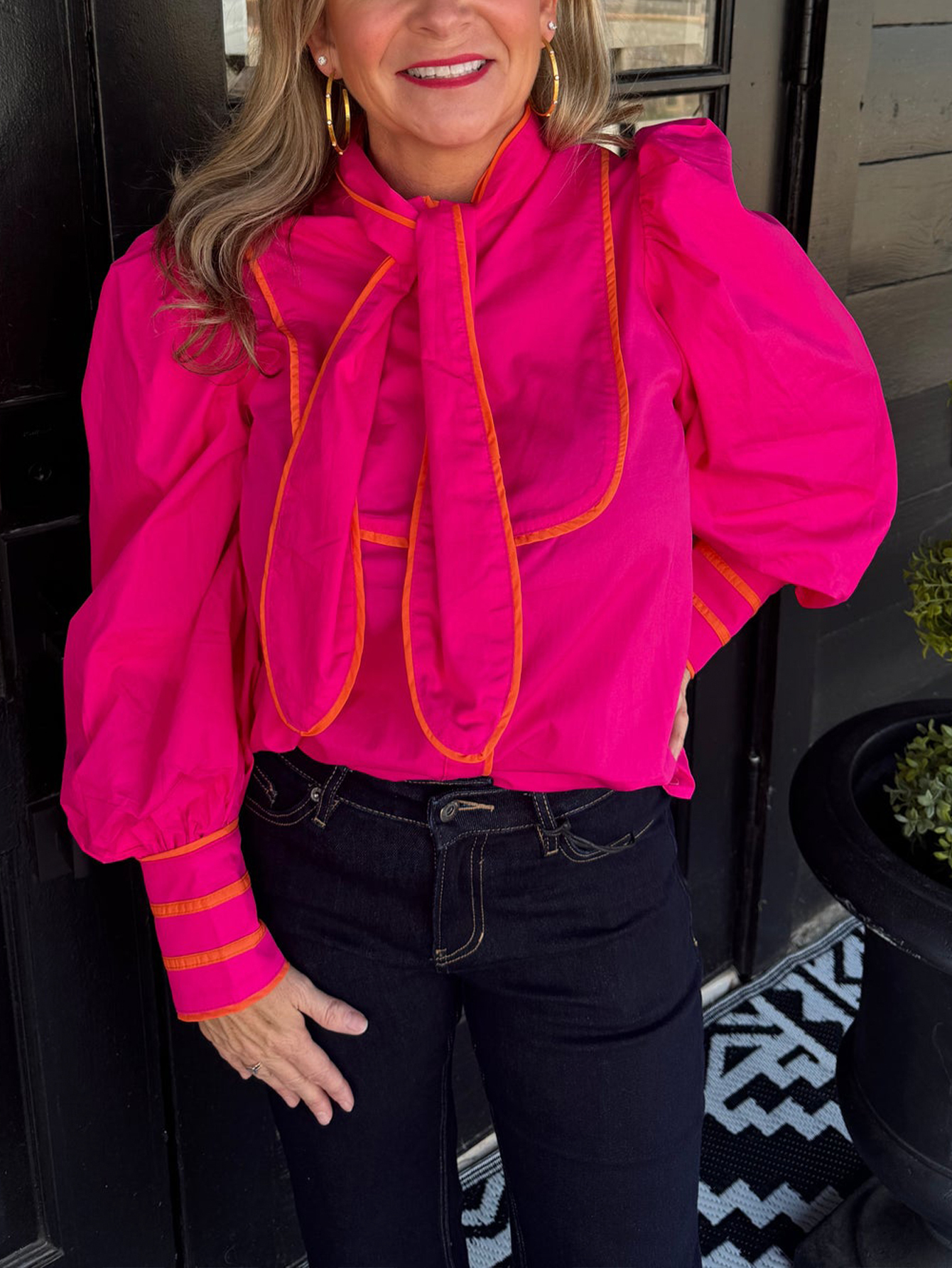 Contrast Piping Tie-Neck Long Sleeve Blouse