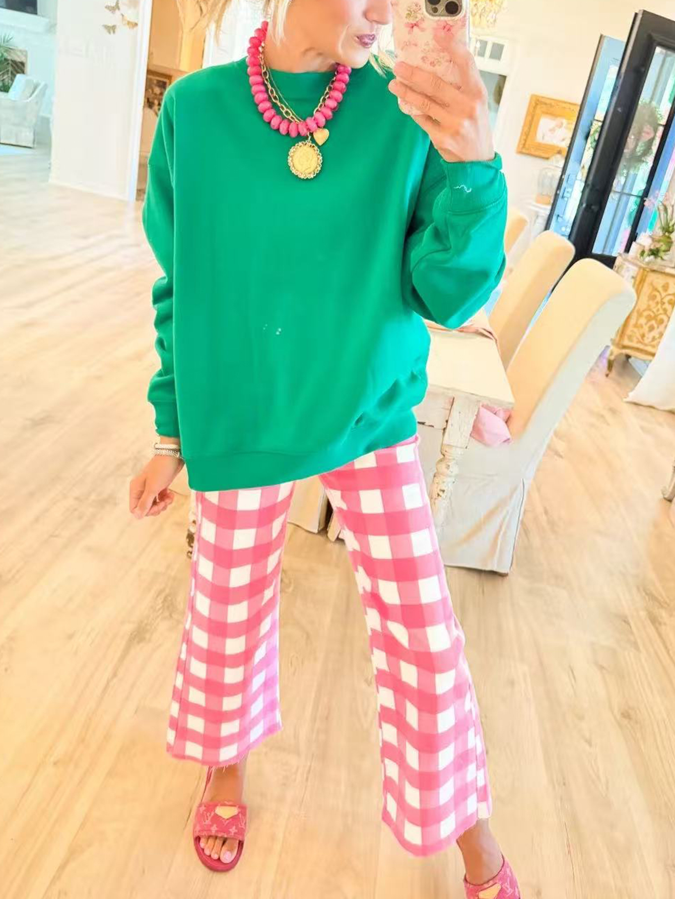 Emerald Green Fleece-Lined Crewneck Sweatshirt with High-Stretch Ribbed Trim